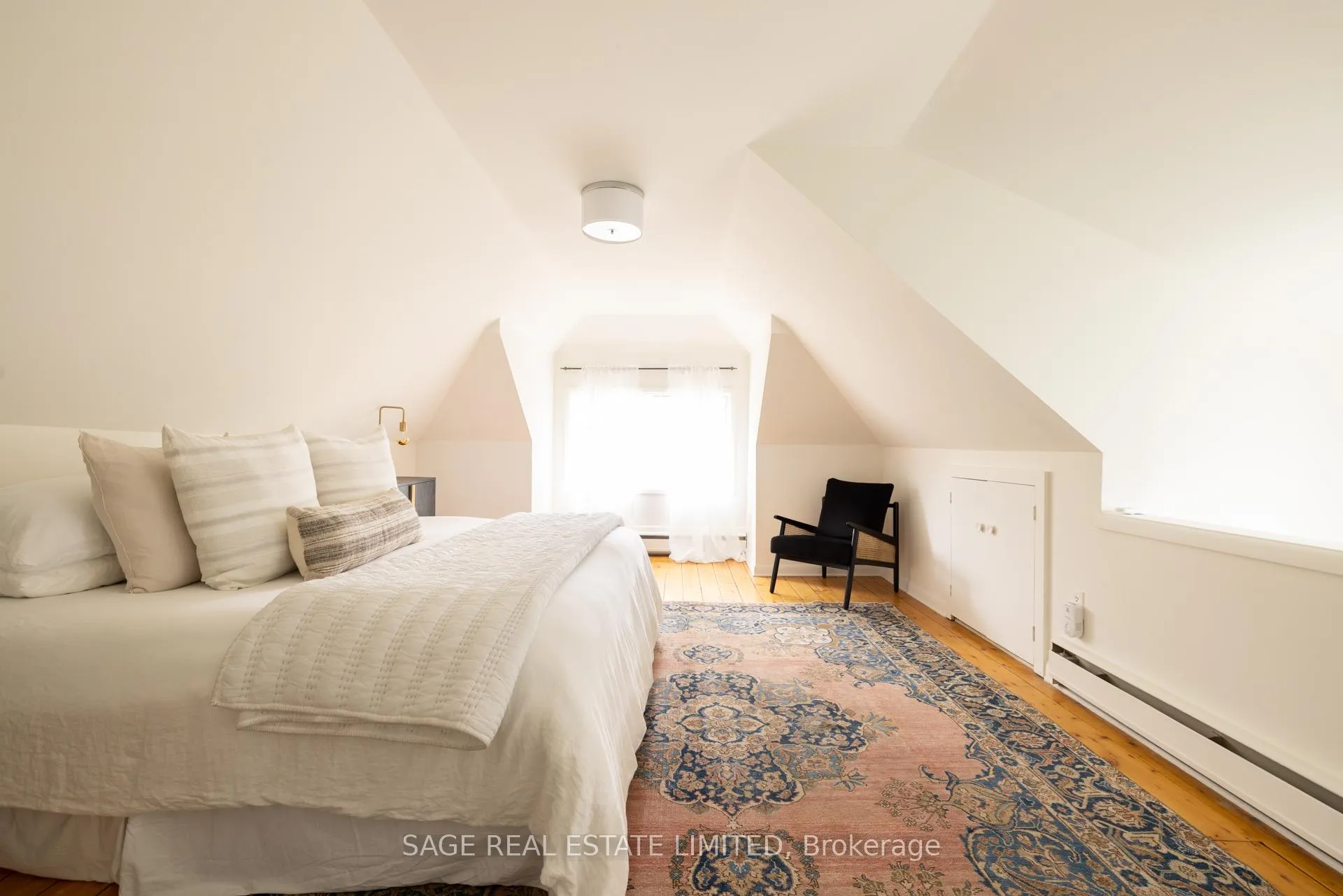 Photo 26 of 124 Cline Avenue N, Hamilton, Westdale — HOMEH