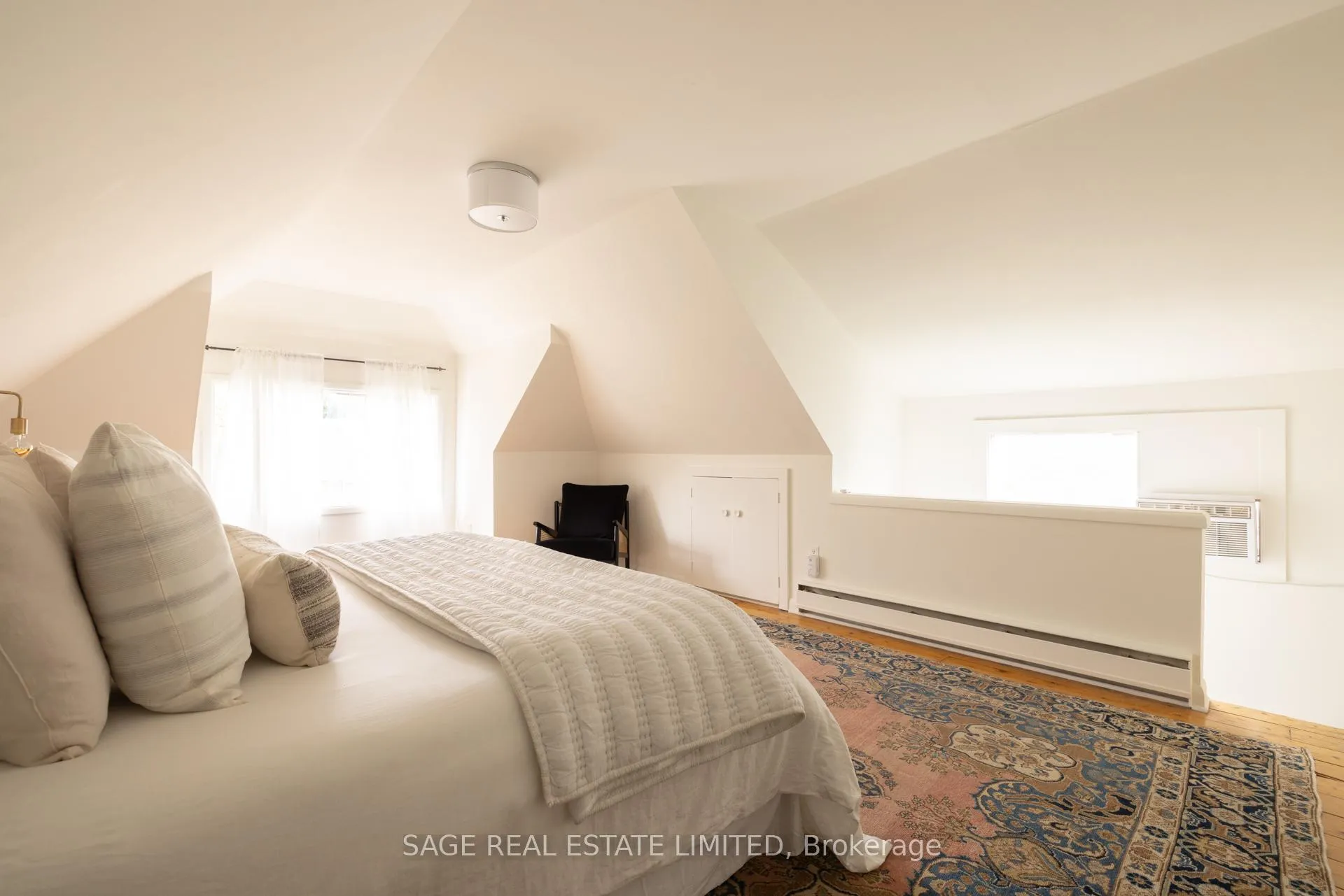 Photo 27 of 124 Cline Avenue N, Hamilton, Westdale — HOMEH
