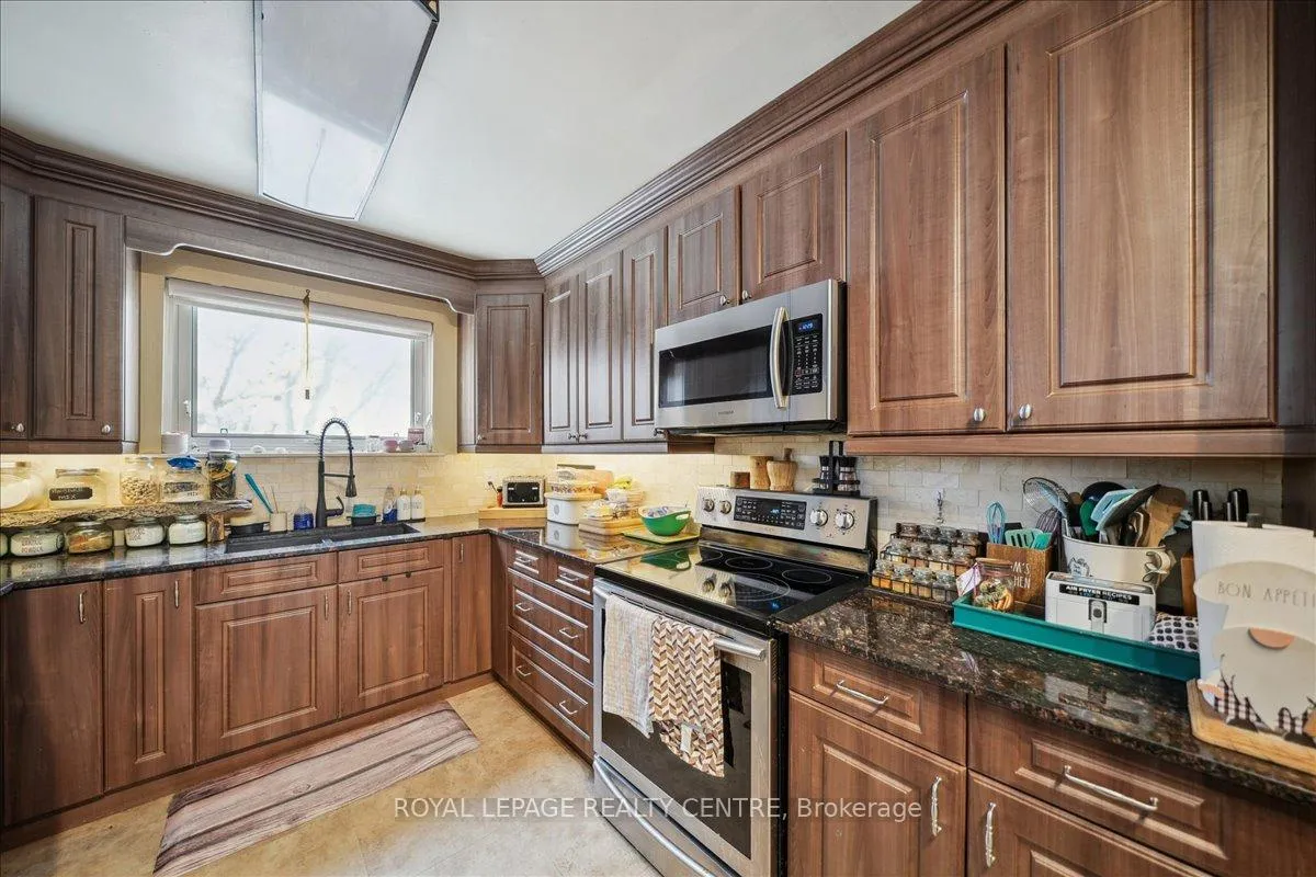 Photo 8 of 8 Judith Crescent, Brampton, Northgate — HOMEH
