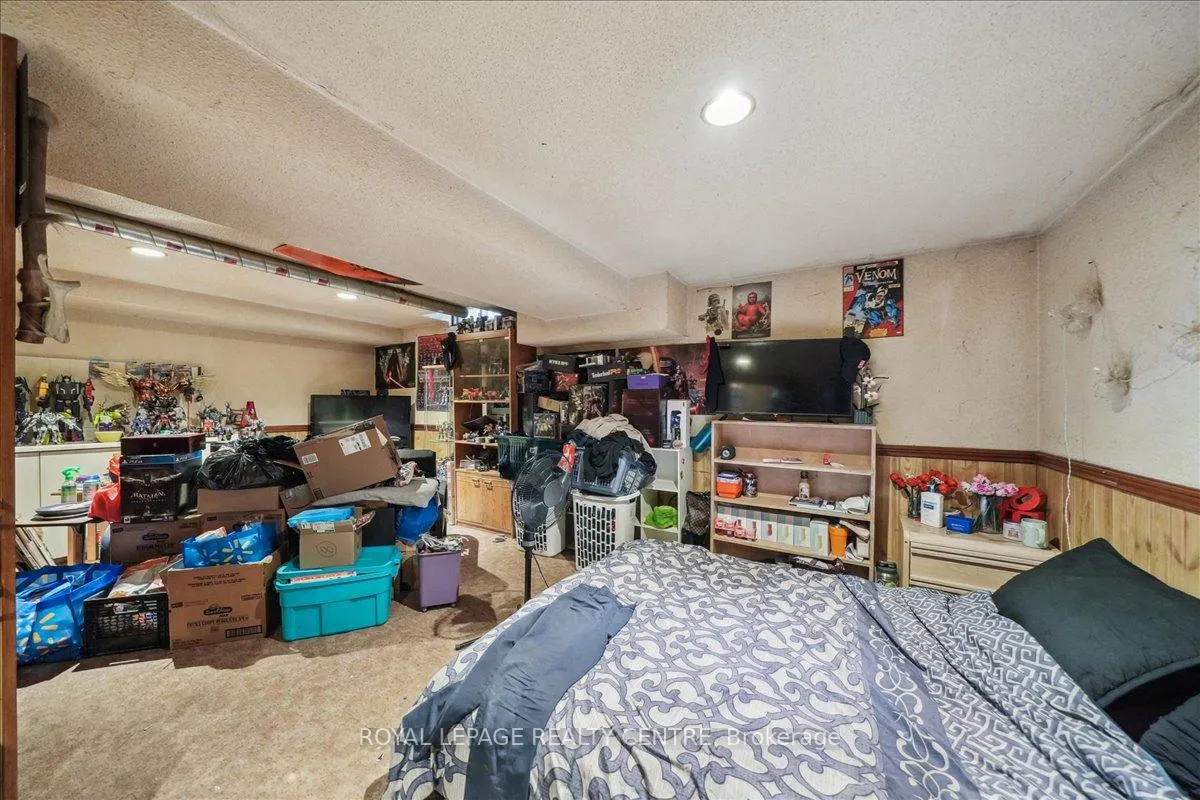 Photo 15 of 8 Judith Crescent, Brampton, Northgate — HOMEH