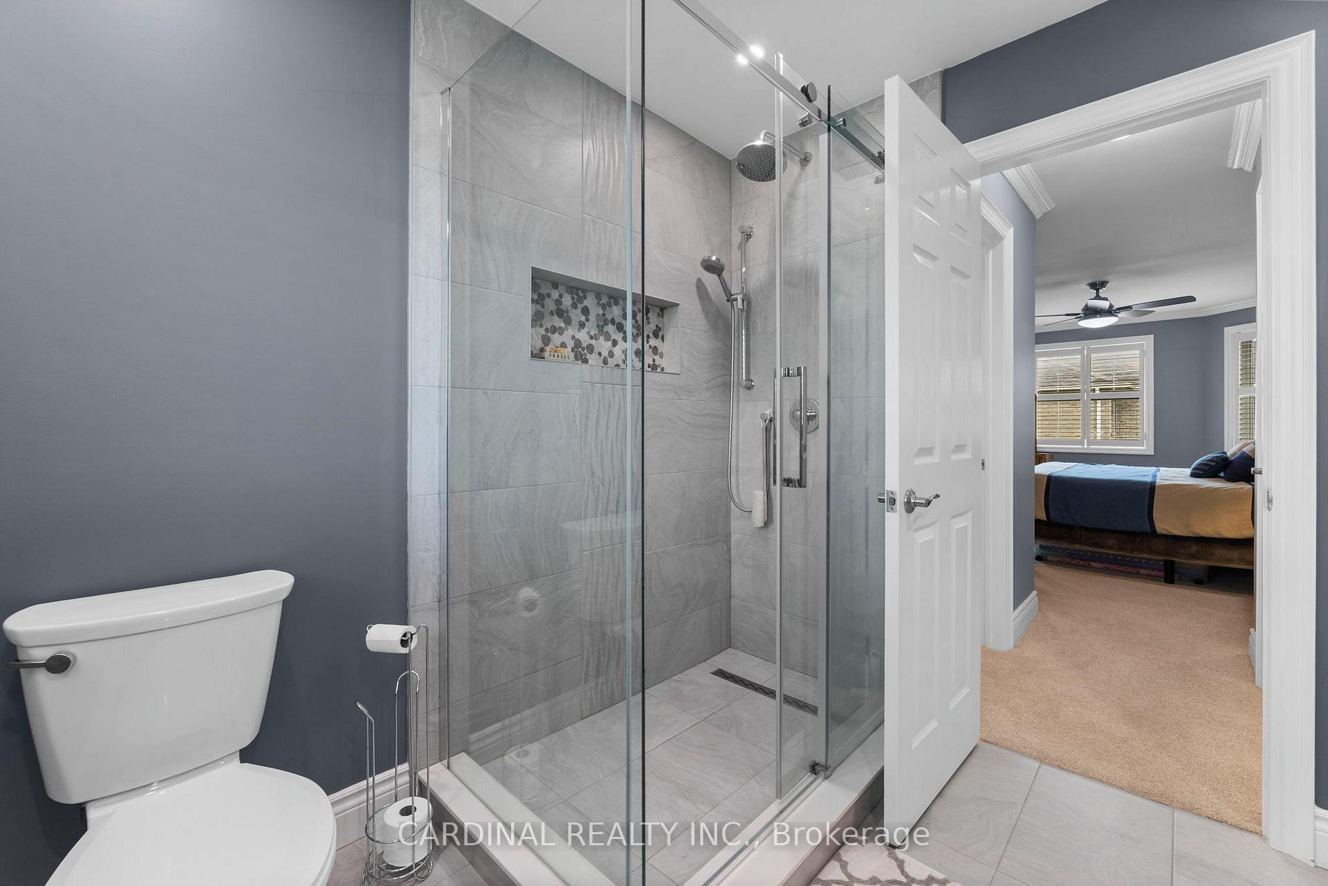 Photo 40 of 124 Avondale Drive, Clarington, Courtice — HOMEH