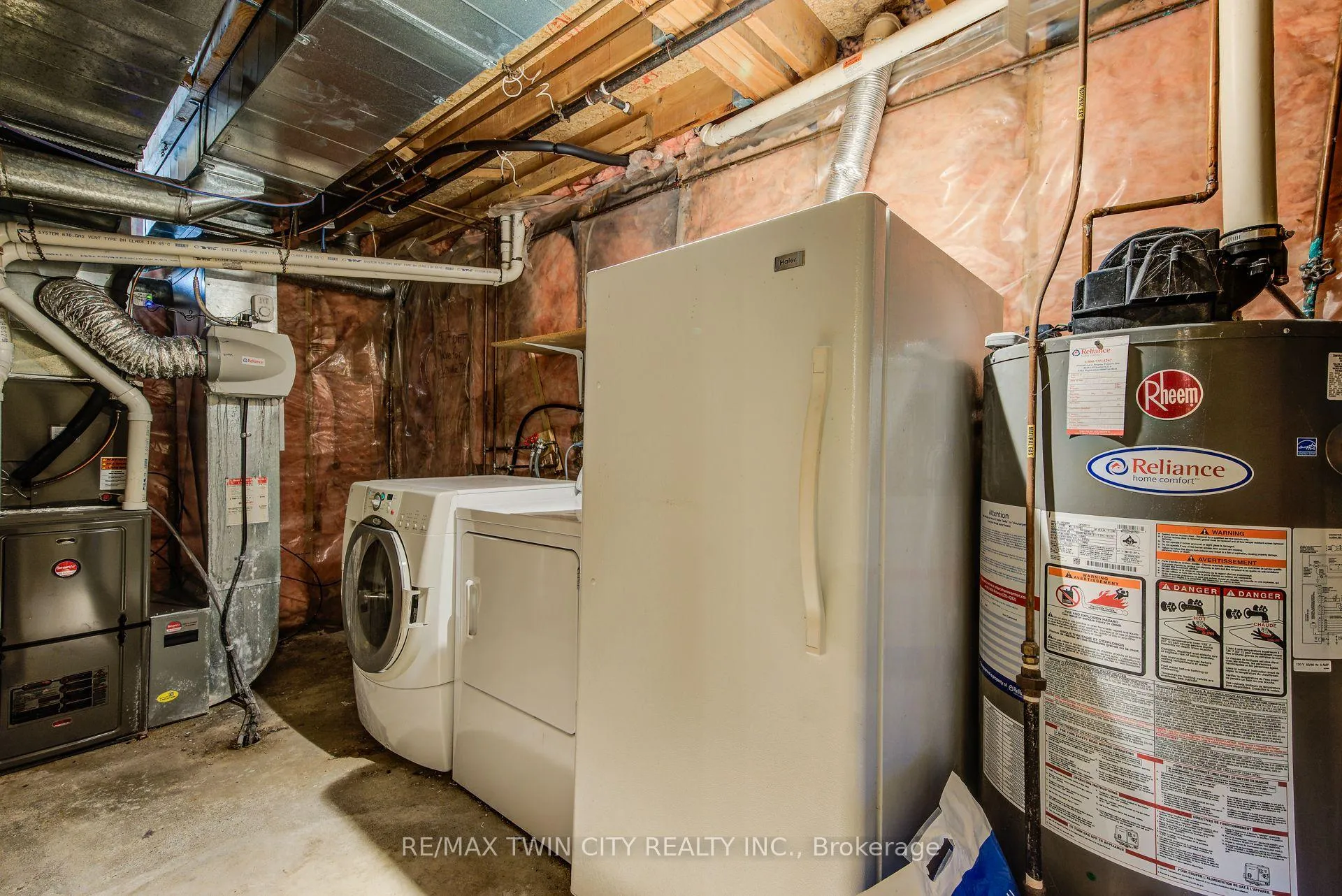 Photo 39 of 8 Laurelwood Court, Guelph, Kortright West — HOMEH