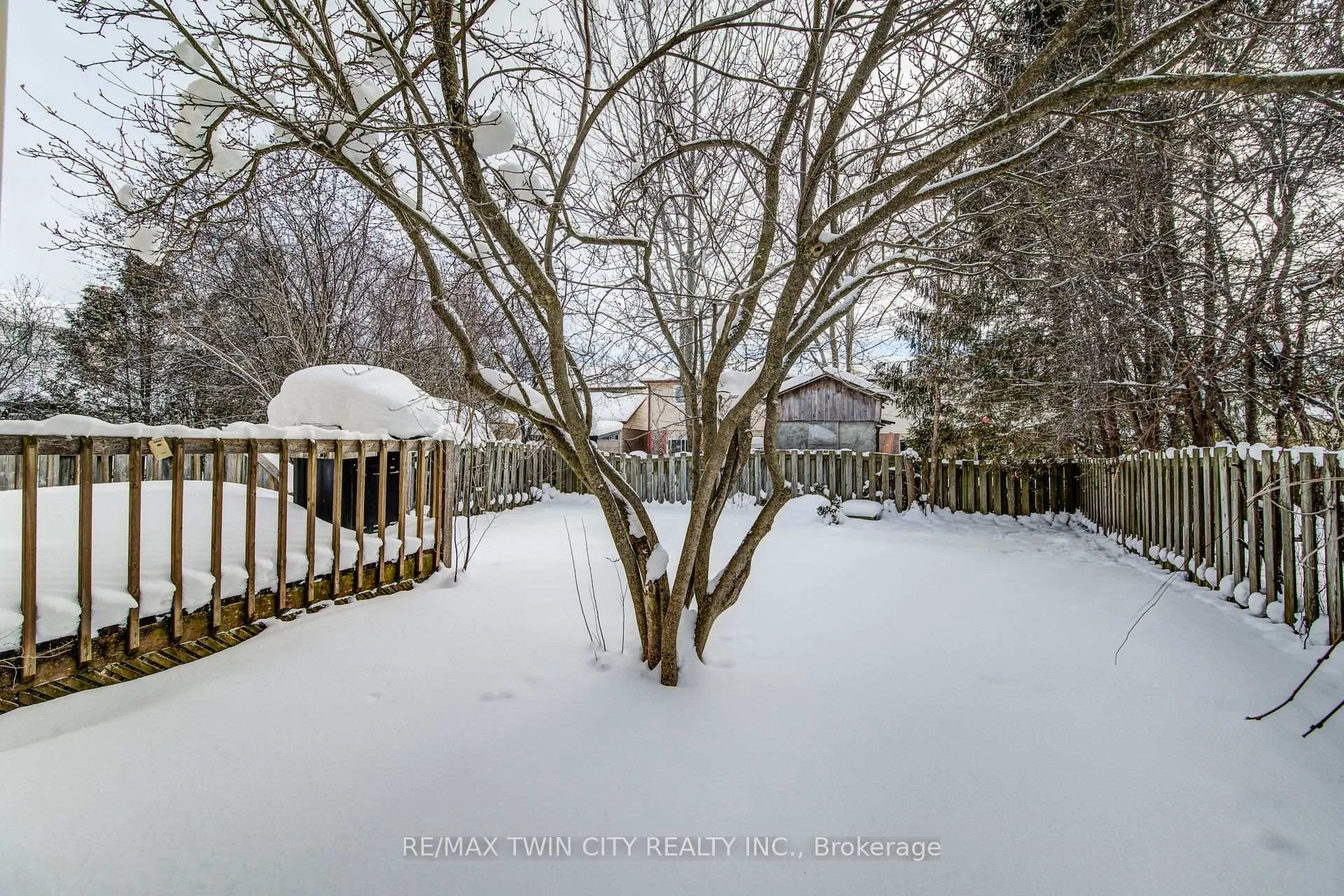 Photo 40 of 8 Laurelwood Court, Guelph, Kortright West — HOMEH