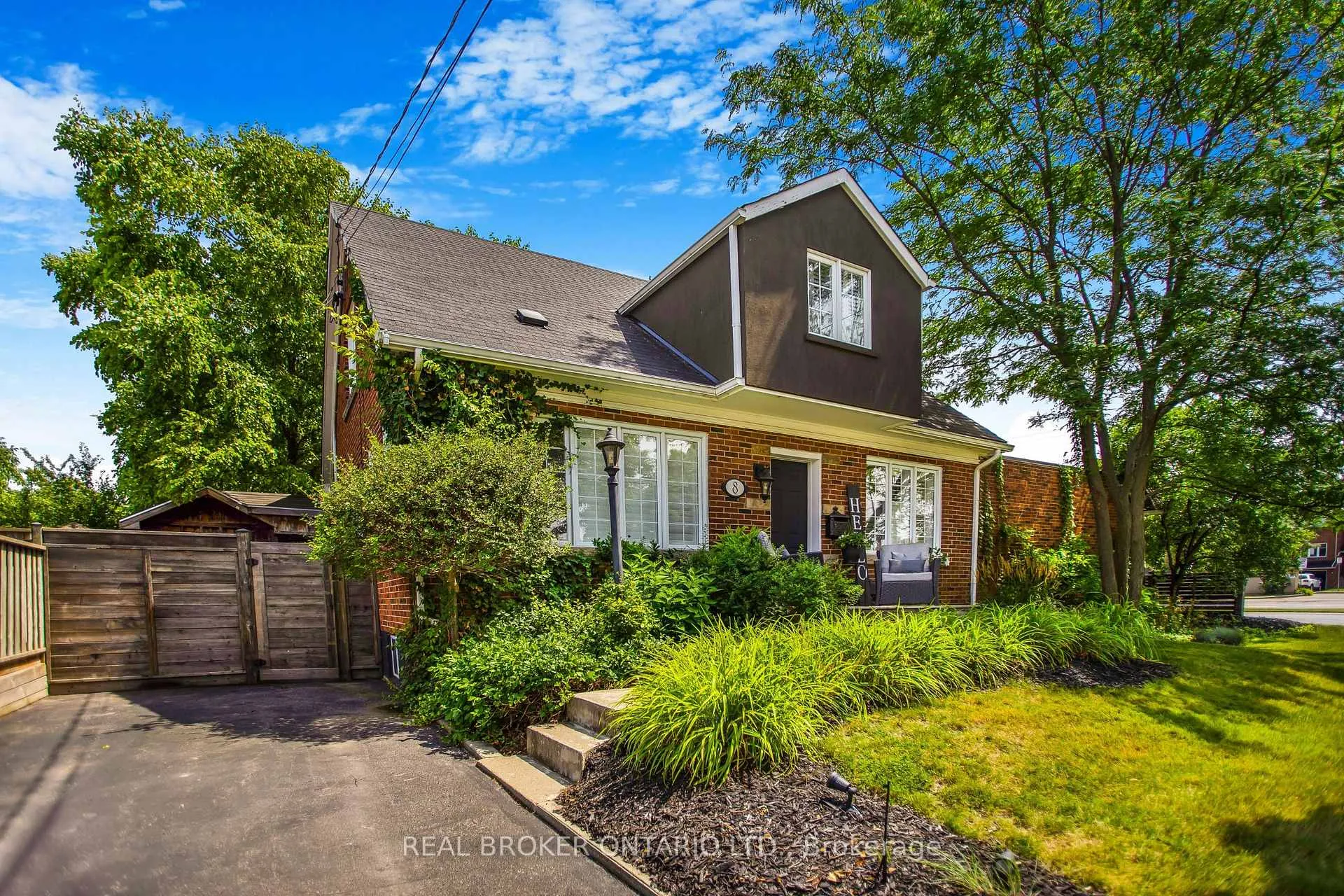 Photo 1 of 231 #8 Highway, Hamilton, Stoney Creek — HOMEH