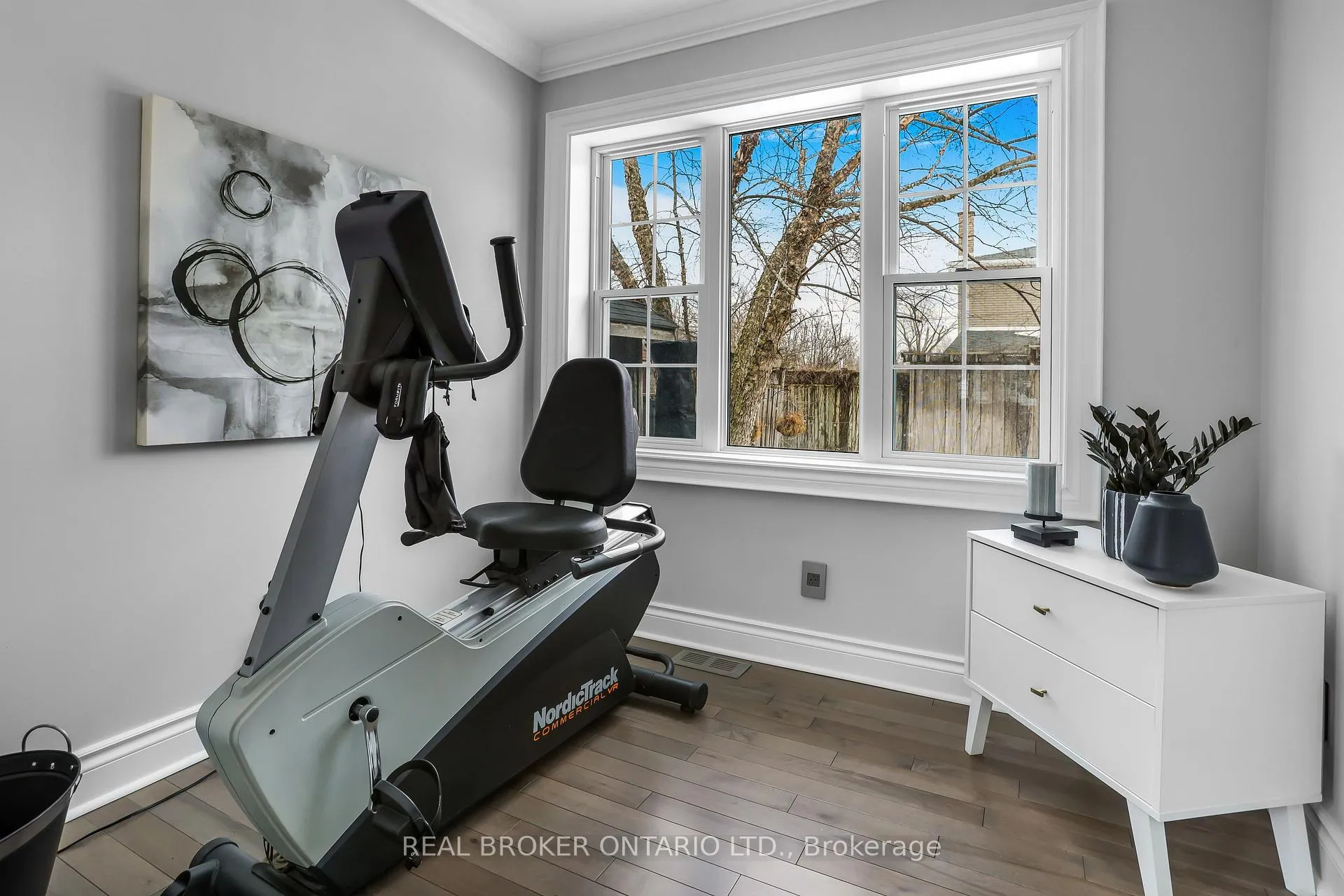 Photo 13 of 231 #8 Highway, Hamilton, Stoney Creek — HOMEH