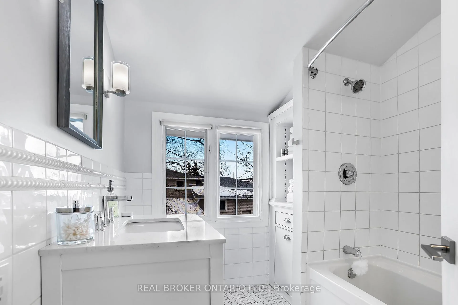 Photo 21 of 231 #8 Highway, Hamilton, Stoney Creek — HOMEH