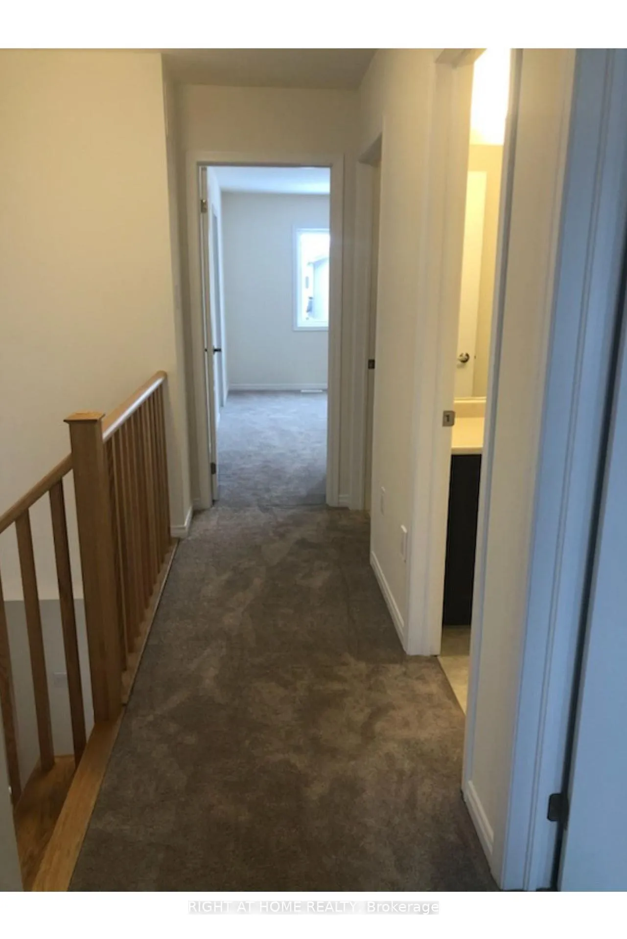 Photo 4 of 7807 Longhouse Lane, Niagara Falls, Brown — HOMEH