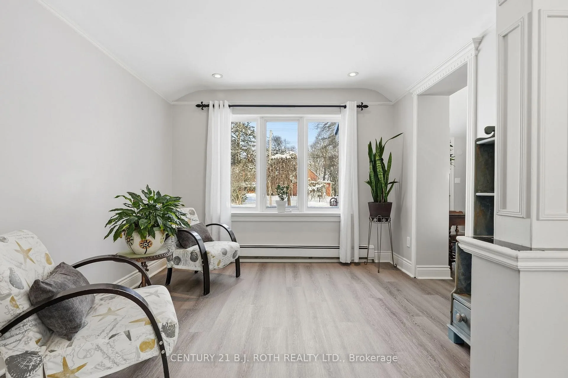Photo 12 of 116 Burton Avenue, Barrie, Allandale — HOMEH