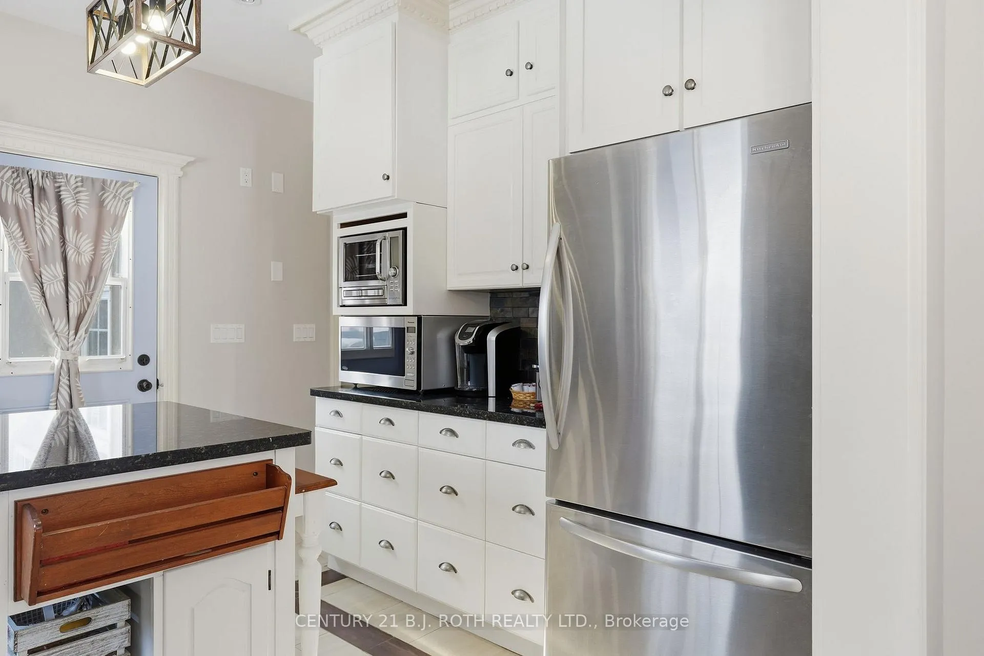 Photo 17 of 116 Burton Avenue, Barrie, Allandale — HOMEH