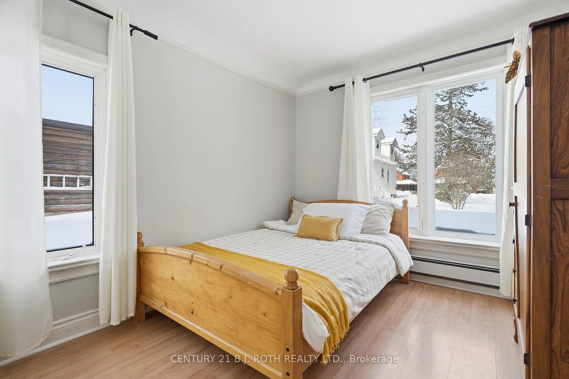 Photo 26 of 116 Burton Avenue, Barrie, Allandale — HOMEH