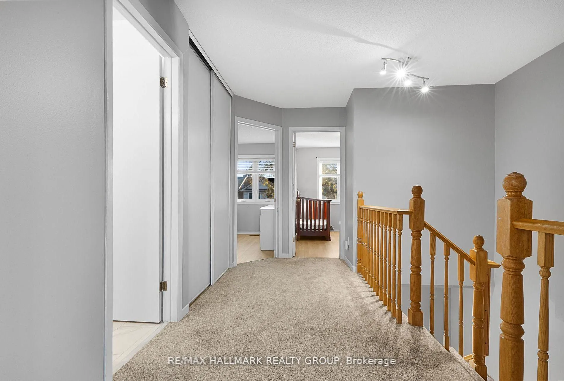 Photo 11 of 93 Cedarock Drive, Ottawa, Kanata - Bridlewood — HOMEH