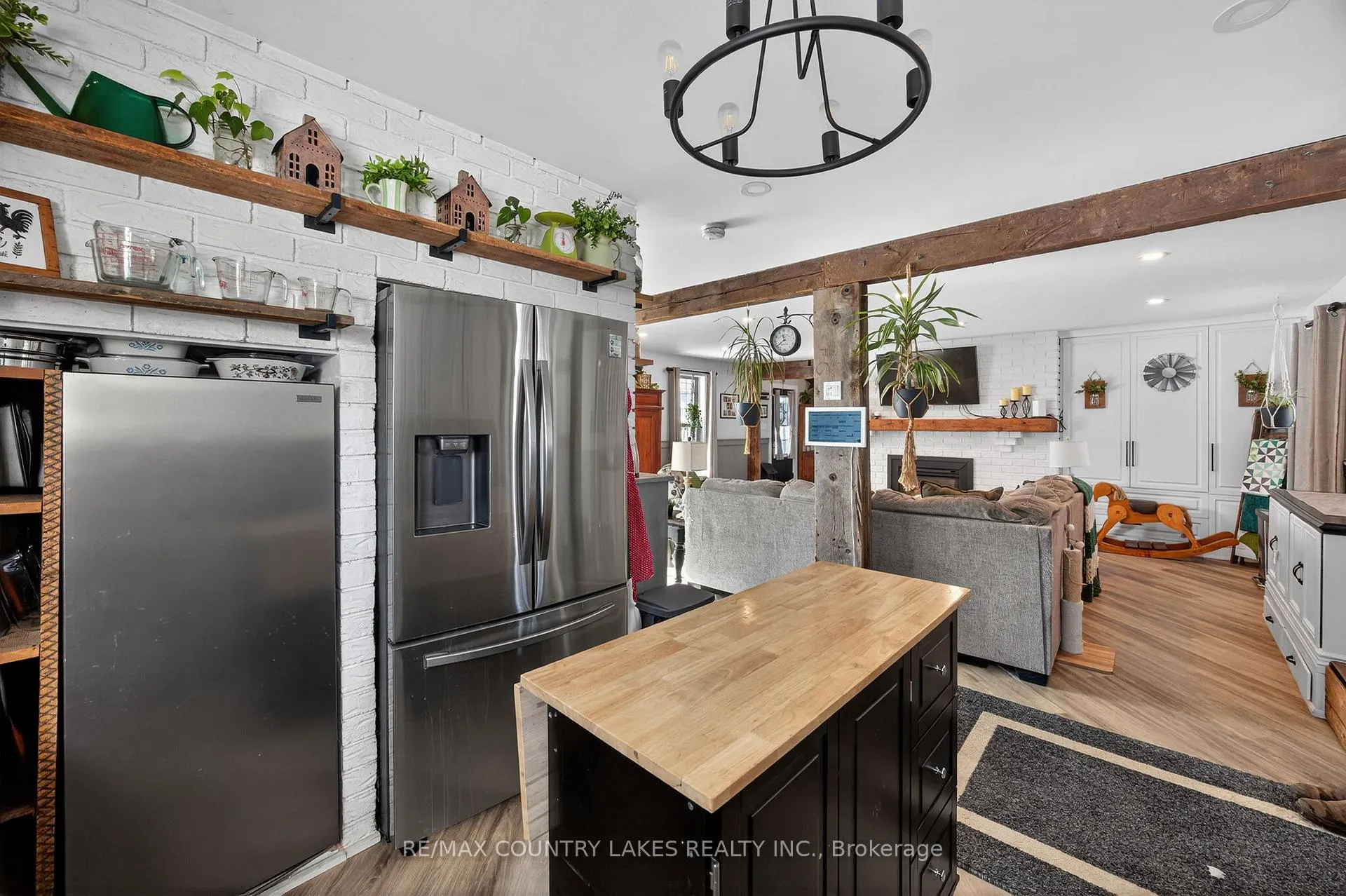 Photo 8 of 672 Simcoe Street, Brock, Beaverton — HOMEH
