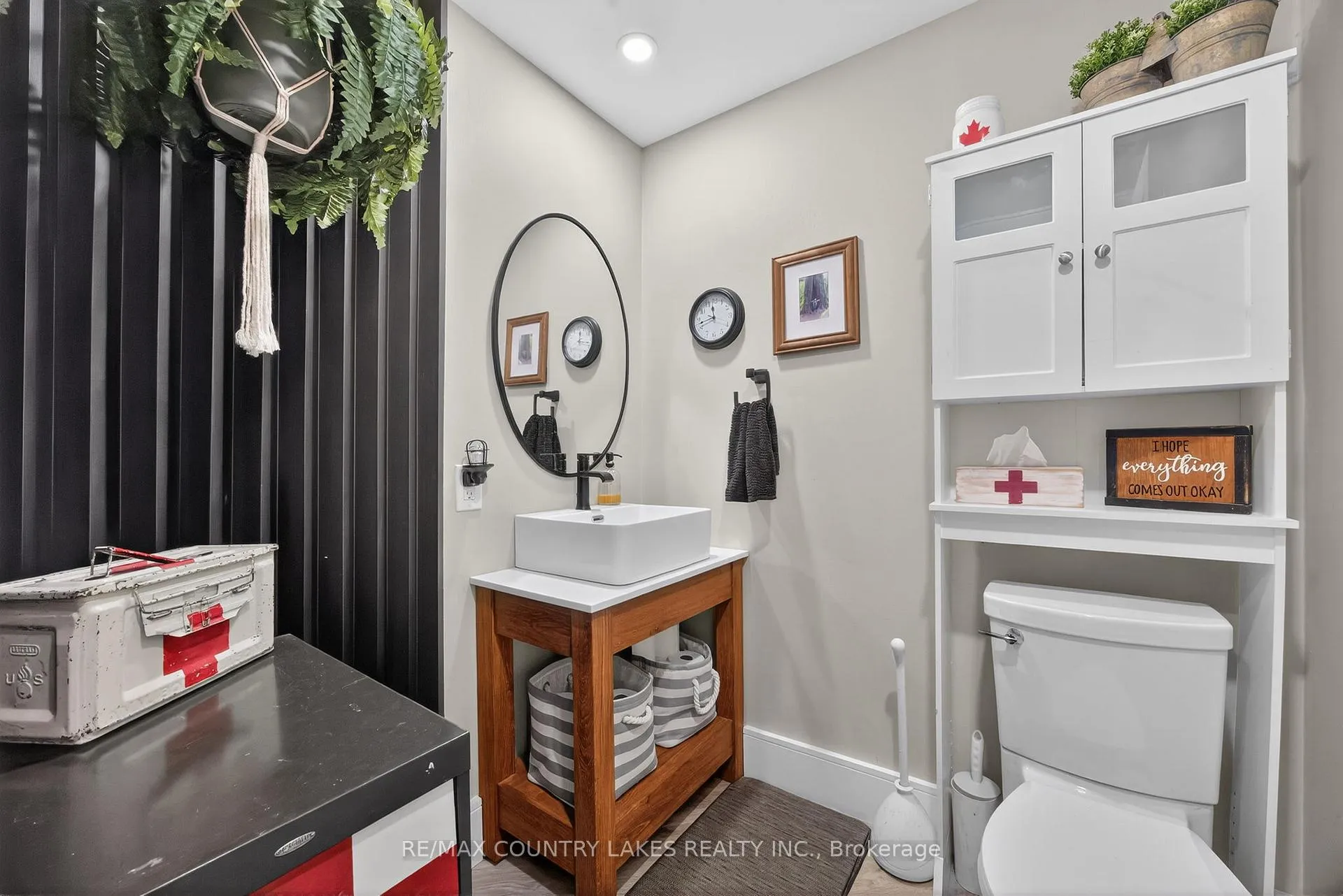 Photo 20 of 672 Simcoe Street, Brock, Beaverton — HOMEH