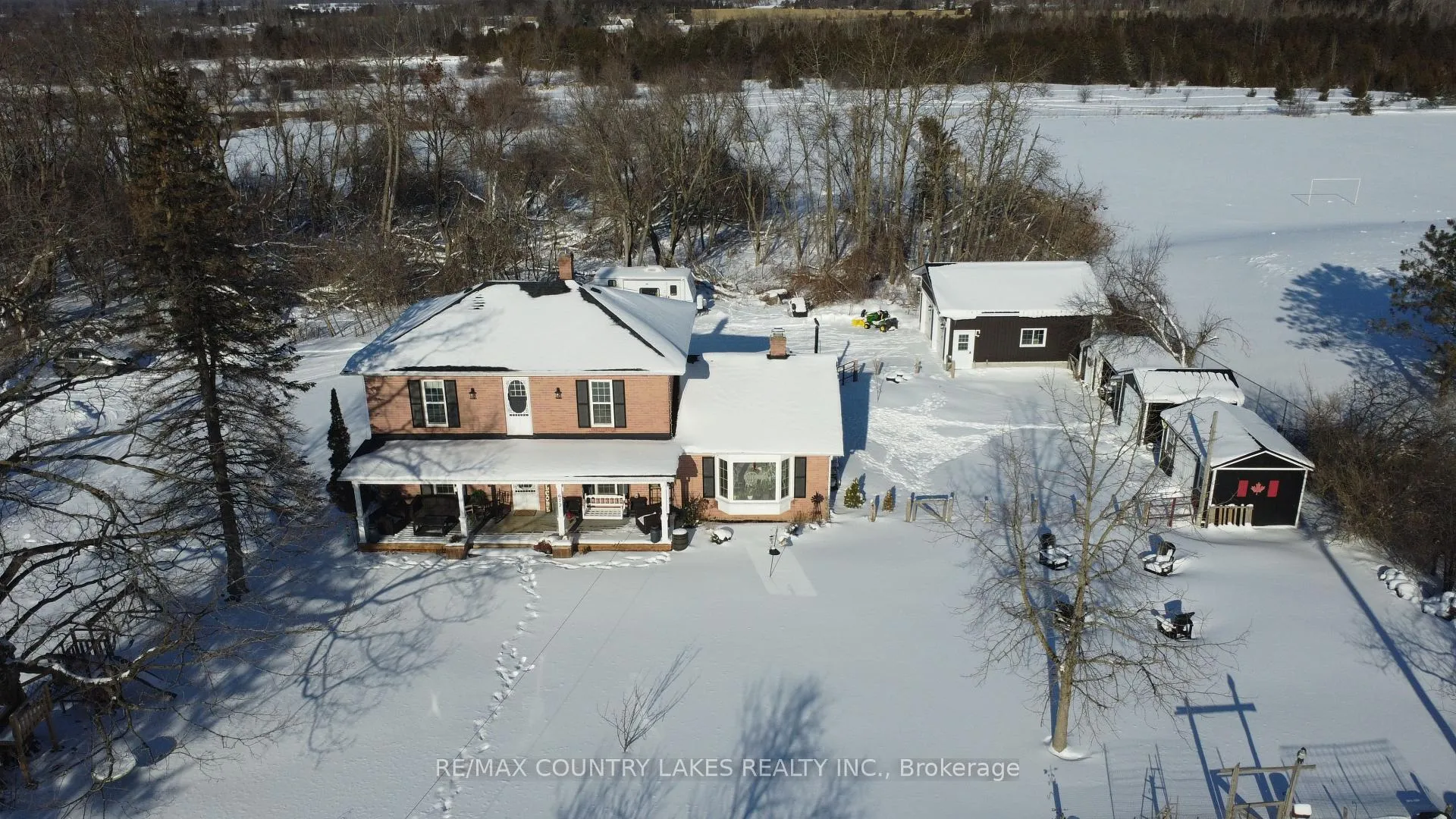 Photo 35 of 672 Simcoe Street, Brock, Beaverton — HOMEH