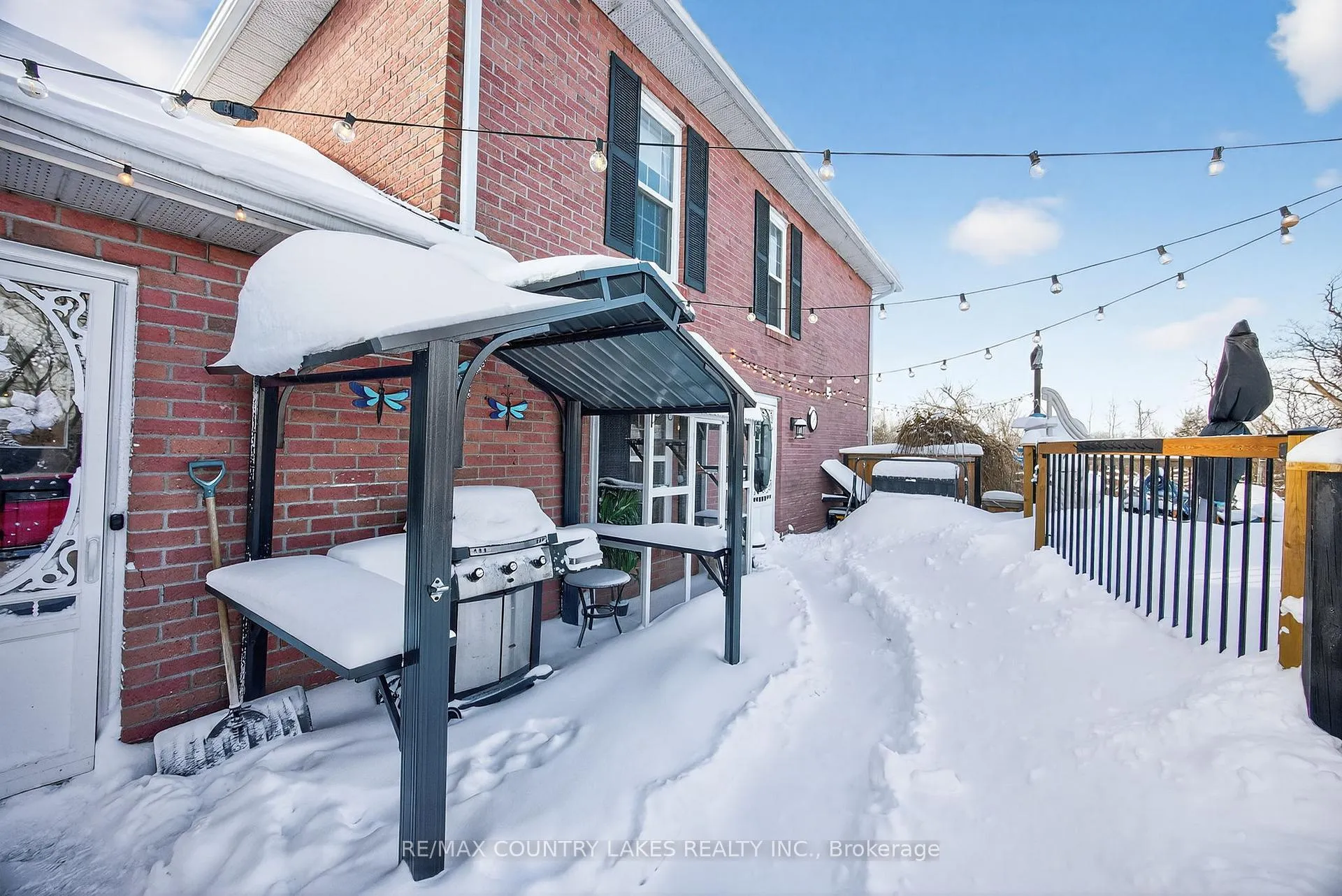 Photo 46 of 672 Simcoe Street, Brock, Beaverton — HOMEH