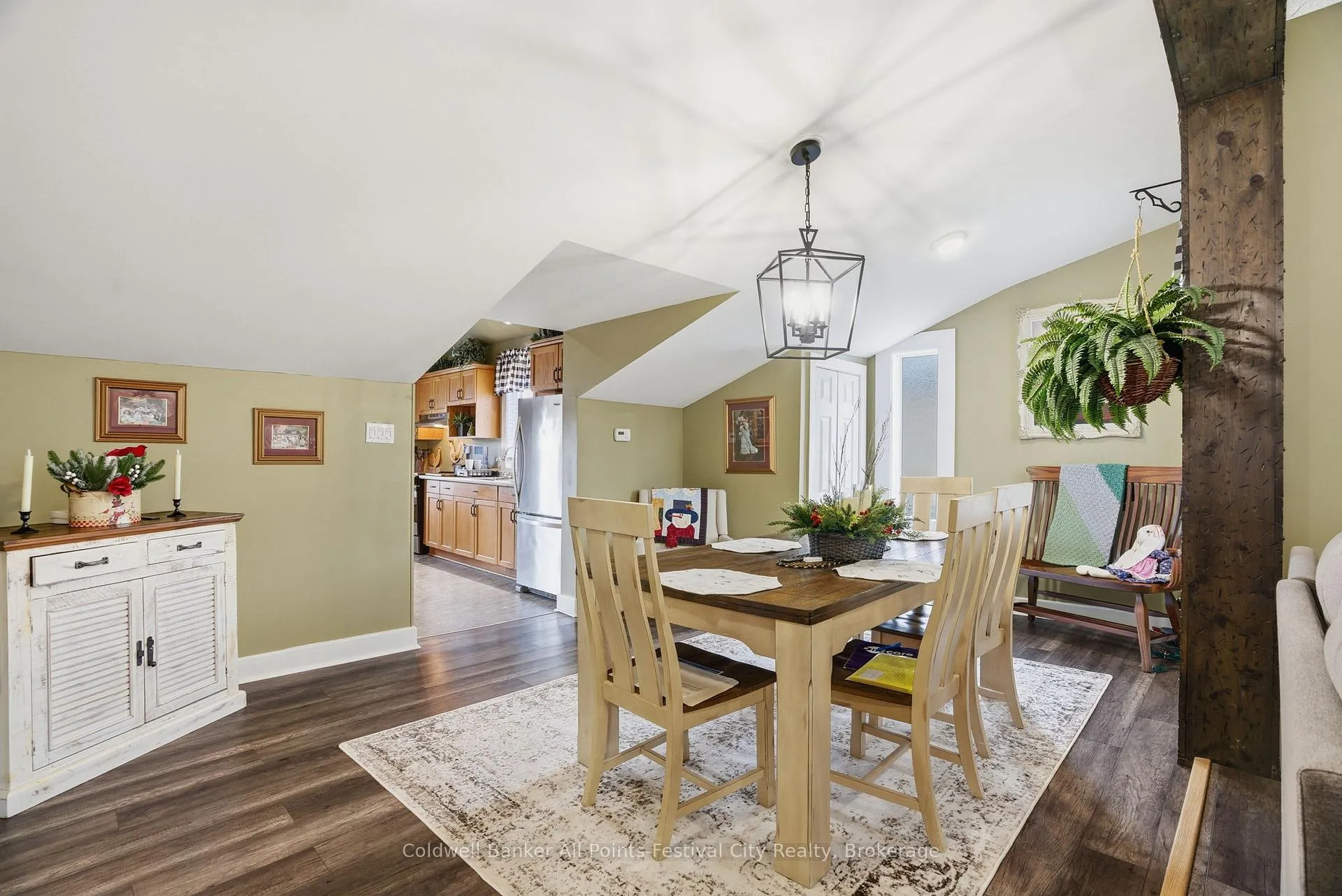 Photo 11 of 186 Wellington Street S, Goderich, Goderich (Town) — HOMEH