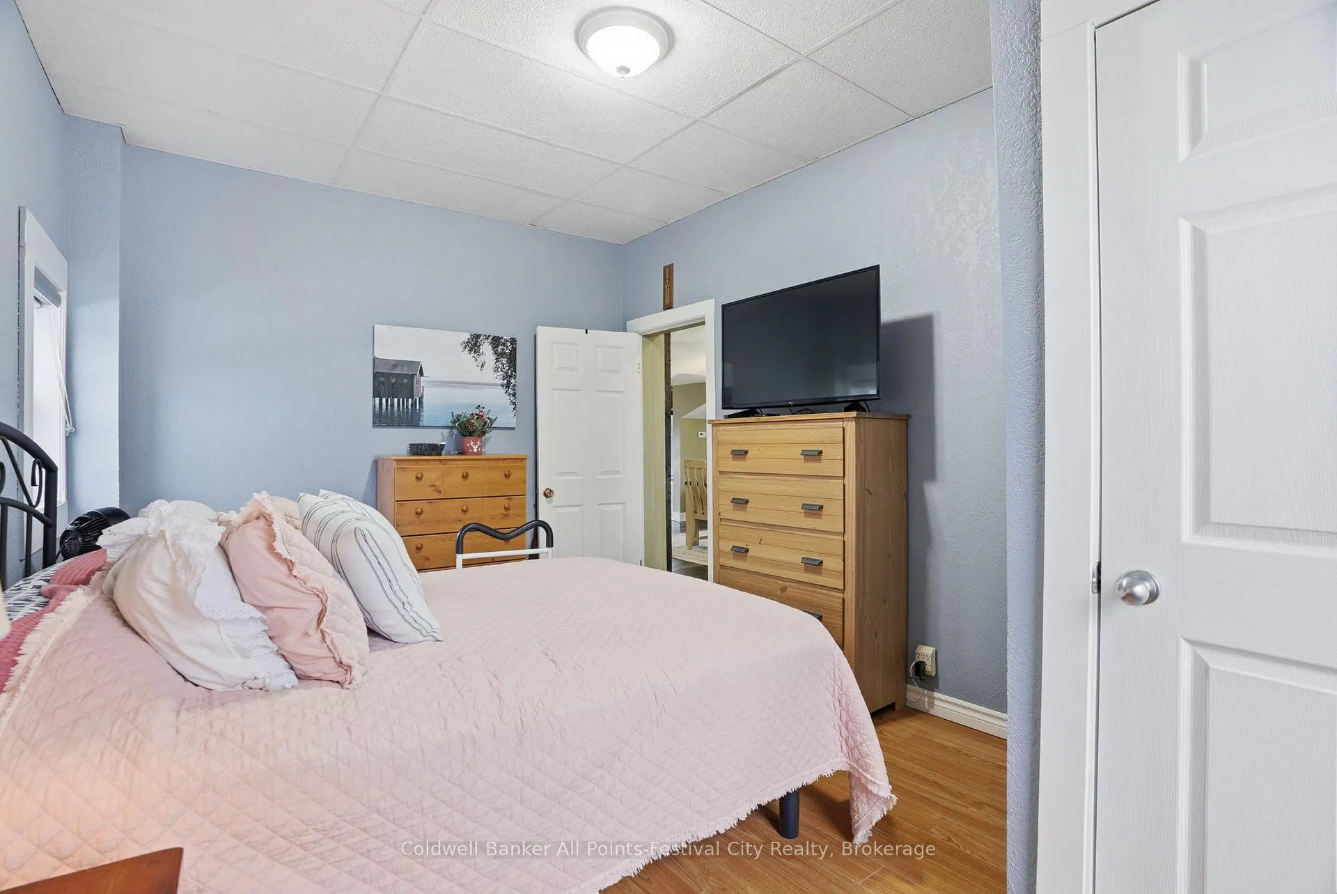 Photo 15 of 186 Wellington Street S, Goderich, Goderich (Town) — HOMEH