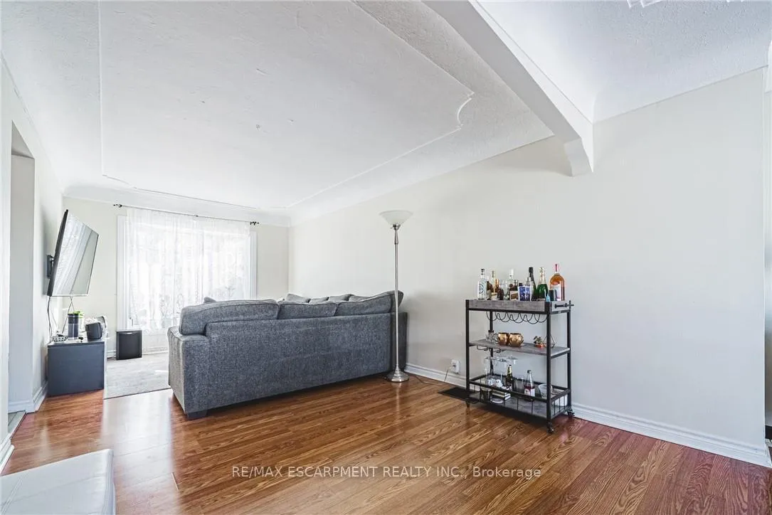 Photo 7 of 143 Fairfield Avenue, Hamilton, Homeside — HOMEH