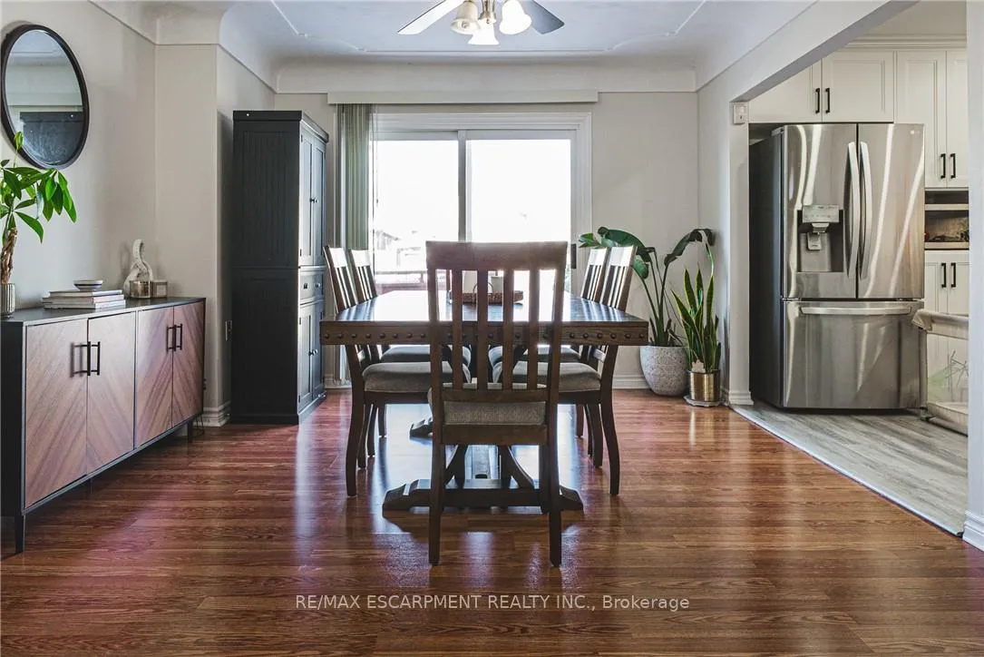 Photo 11 of 143 Fairfield Avenue, Hamilton, Homeside — HOMEH