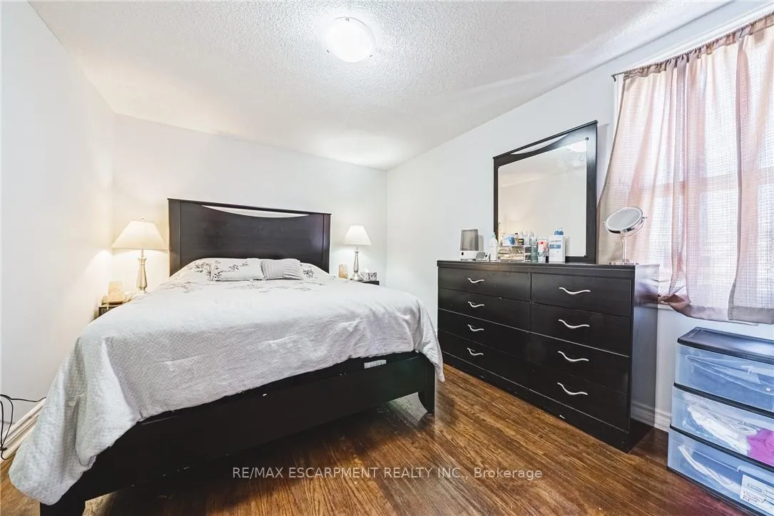 Photo 12 of 143 Fairfield Avenue, Hamilton, Homeside — HOMEH