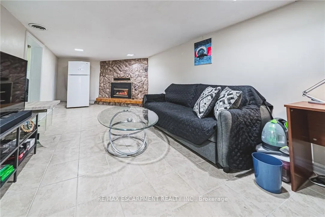 Photo 17 of 143 Fairfield Avenue, Hamilton, Homeside — HOMEH