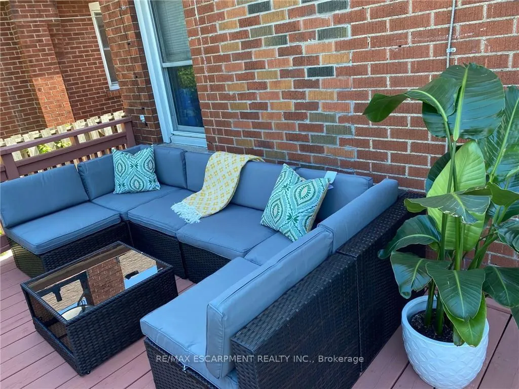 Photo 26 of 143 Fairfield Avenue, Hamilton, Homeside — HOMEH