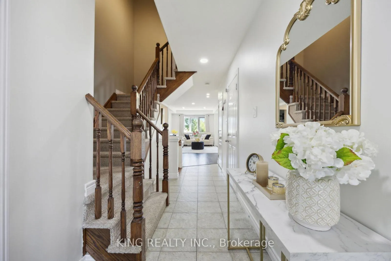 Photo 5 of 111 Donald Bell Drive, Hamilton, Binbrook — HOMEH