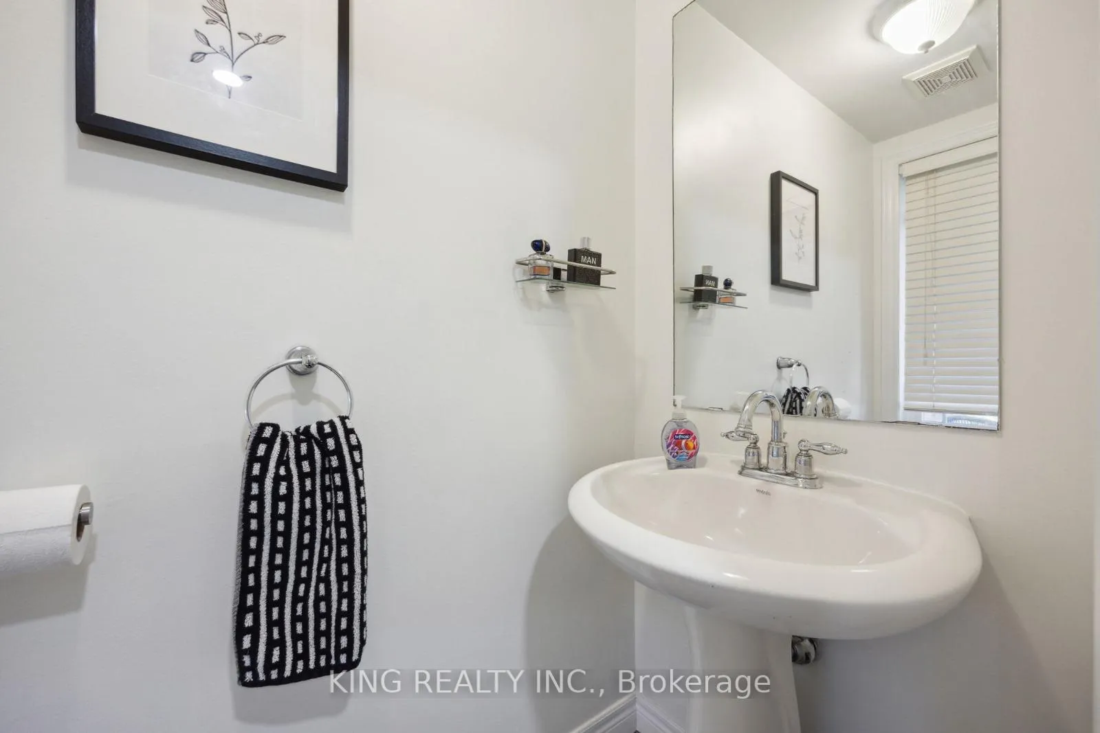 Photo 8 of 111 Donald Bell Drive, Hamilton, Binbrook — HOMEH