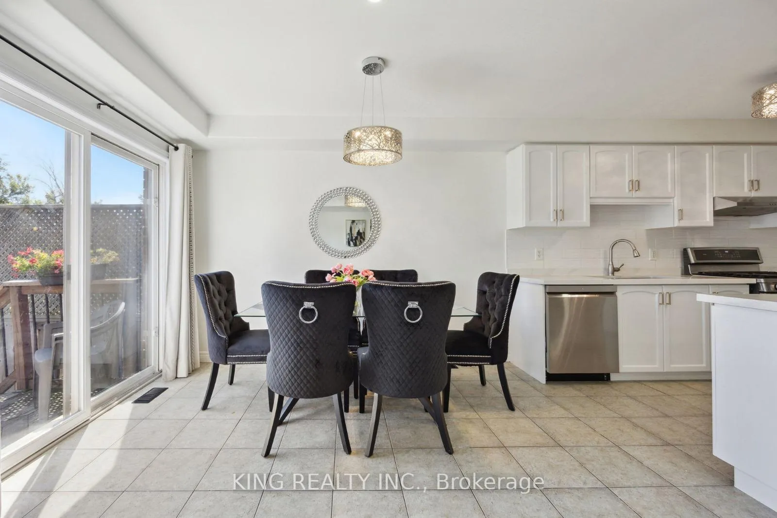 Photo 15 of 111 Donald Bell Drive, Hamilton, Binbrook — HOMEH