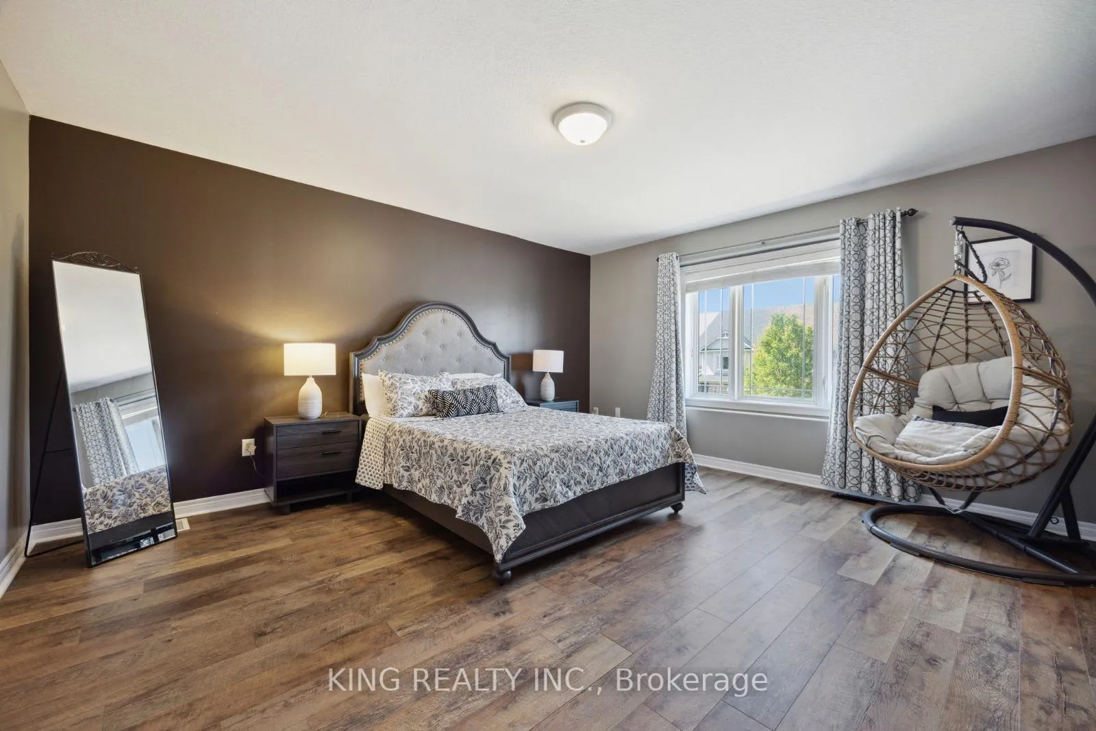 Photo 25 of 111 Donald Bell Drive, Hamilton, Binbrook — HOMEH