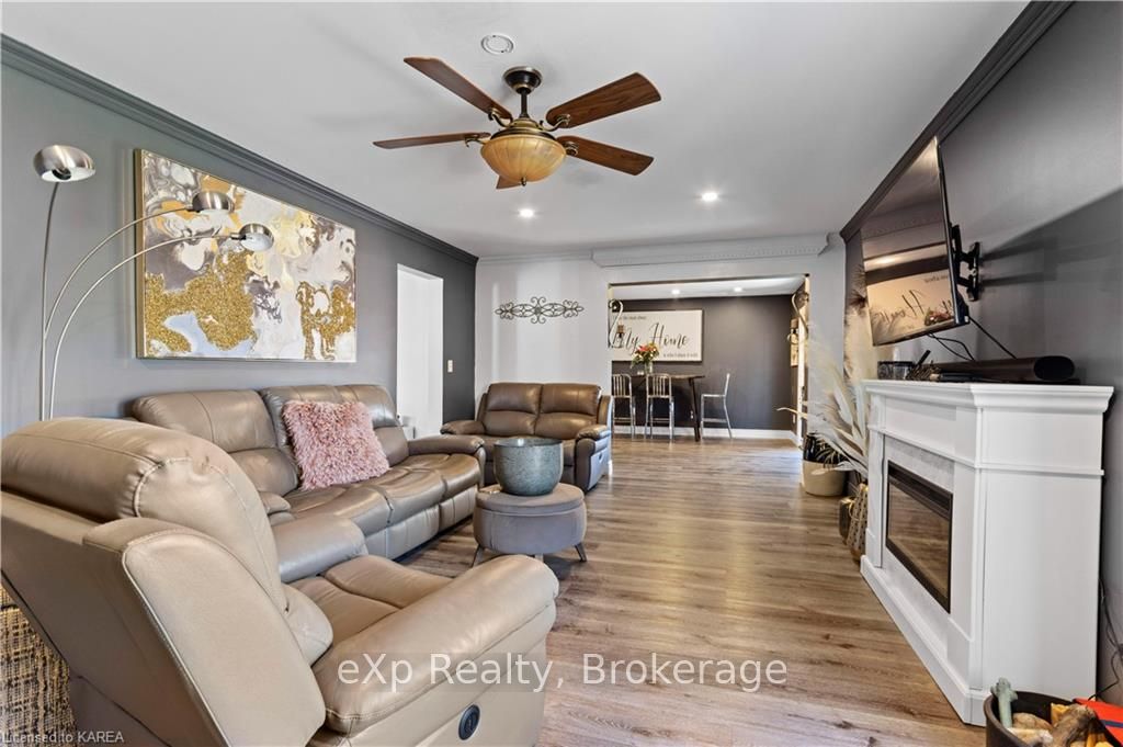 Photo 13 of 3900 Round Lake Road, Frontenac, Frontenac South — HOMEH