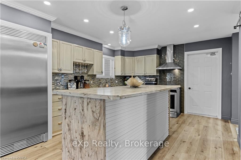 Photo 7 of 3900 Round Lake Road, Frontenac, Frontenac South — HOMEH