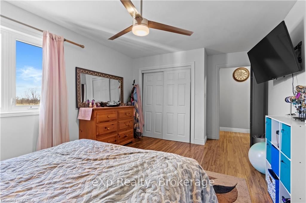 Photo 24 of 3900 Round Lake Road, Frontenac, Frontenac South — HOMEH