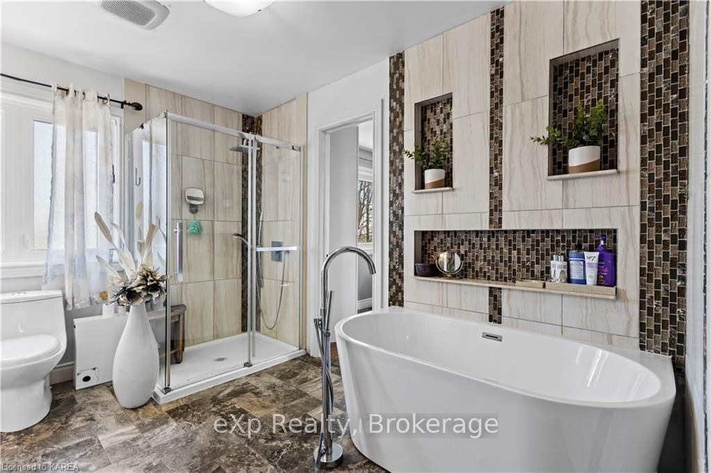 Photo 18 of 3900 Round Lake Road, Frontenac, Frontenac South — HOMEH