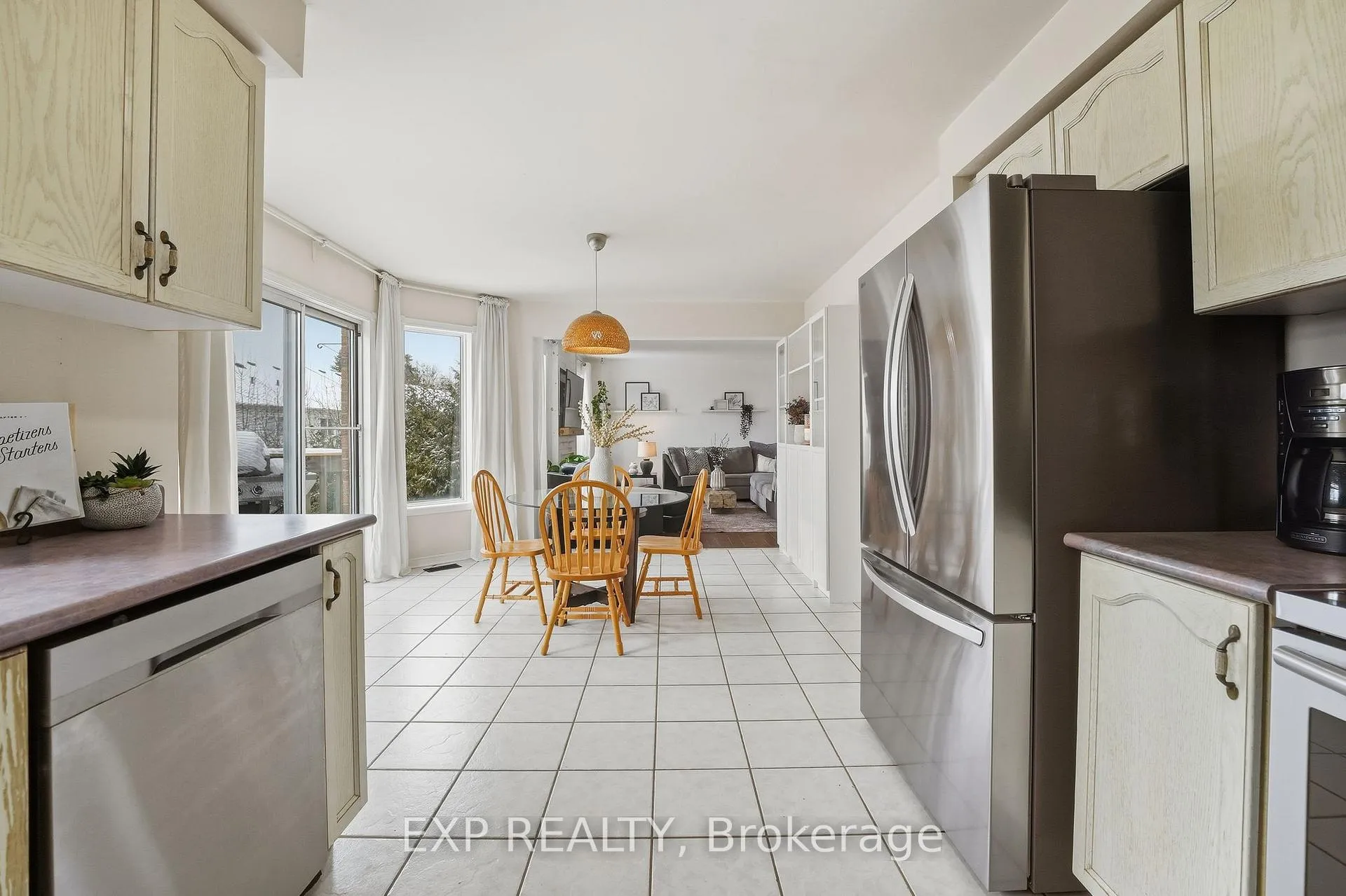 Photo 9 of 70 Brecken Drive, Georgina, Keswick South — HOMEH