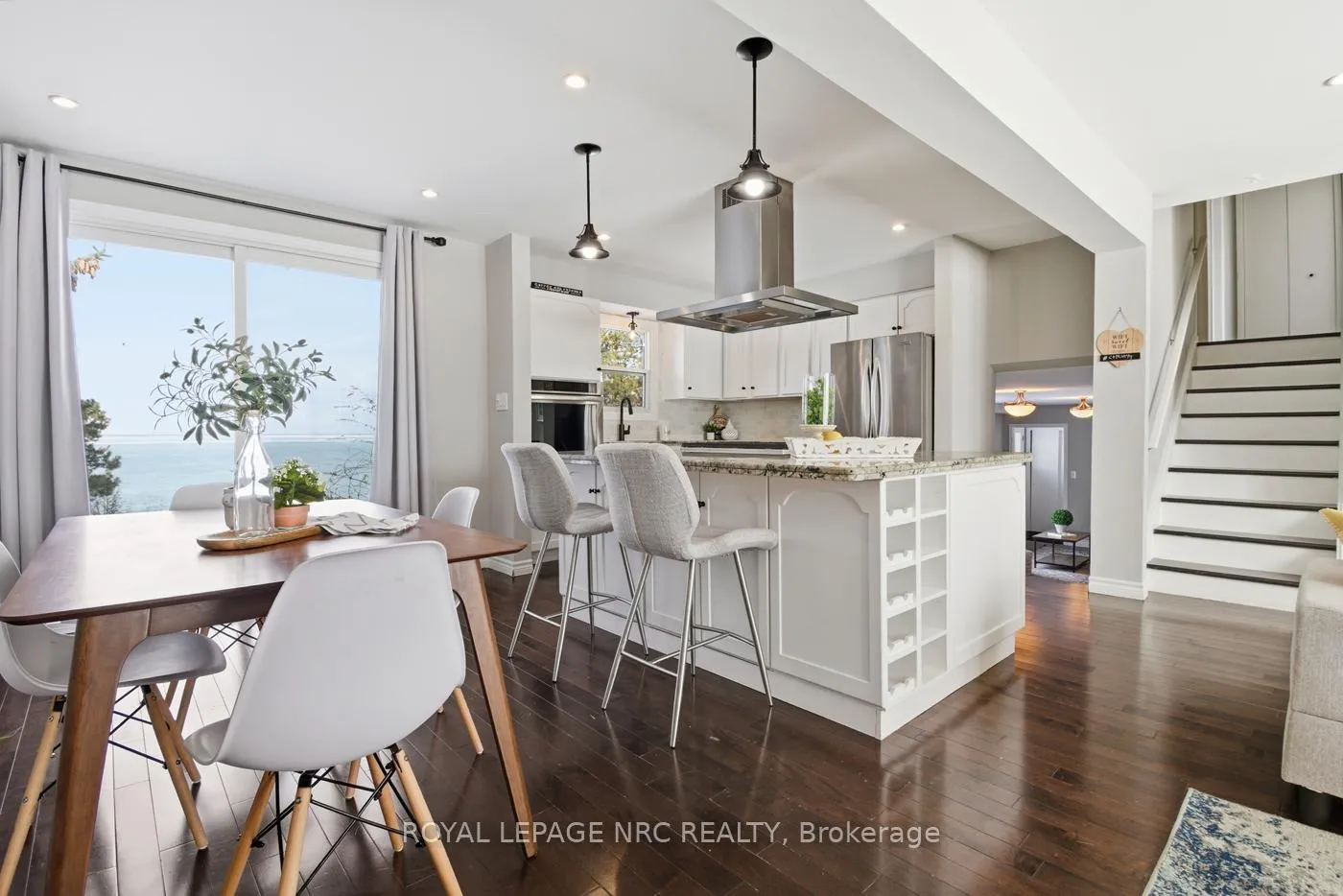 Photo 7 of 29 Beachview Drive, St. Catharines, Lakeshore — HOMEH
