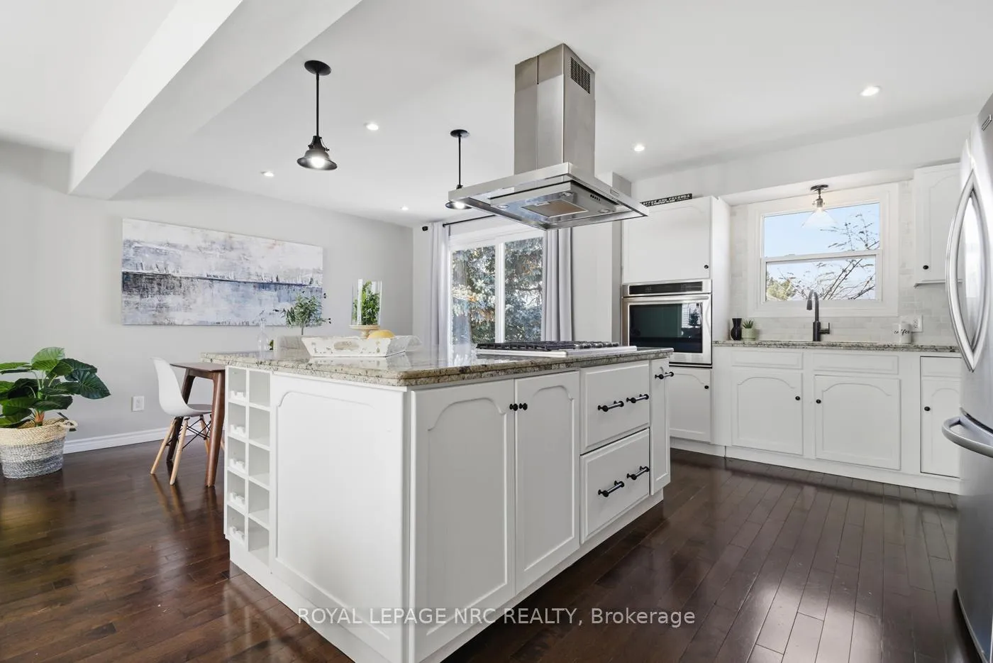 Photo 11 of 29 Beachview Drive, St. Catharines, Lakeshore — HOMEH