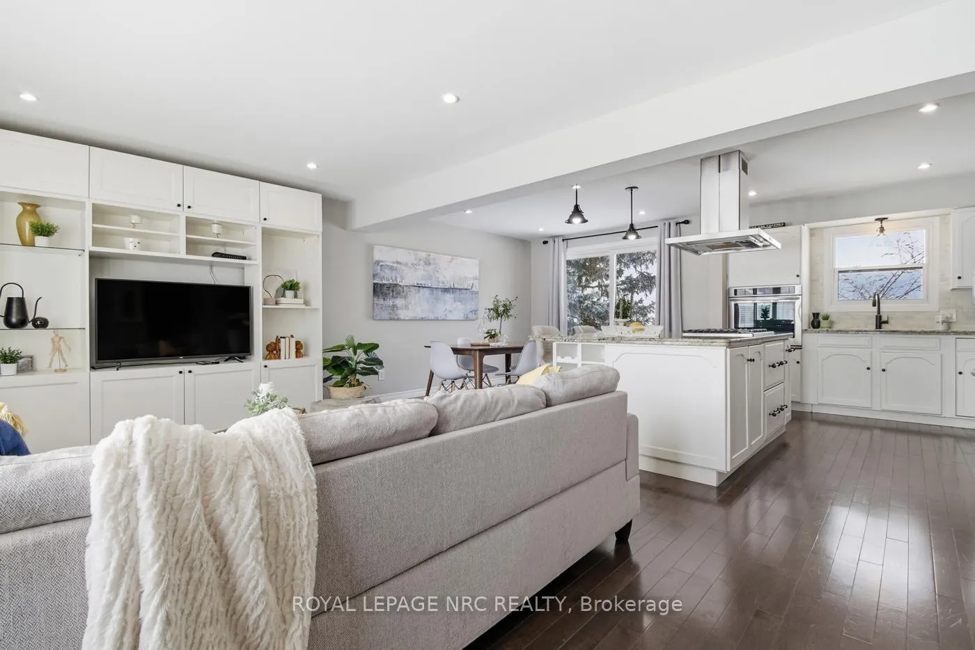 Photo 13 of 29 Beachview Drive, St. Catharines, Lakeshore — HOMEH