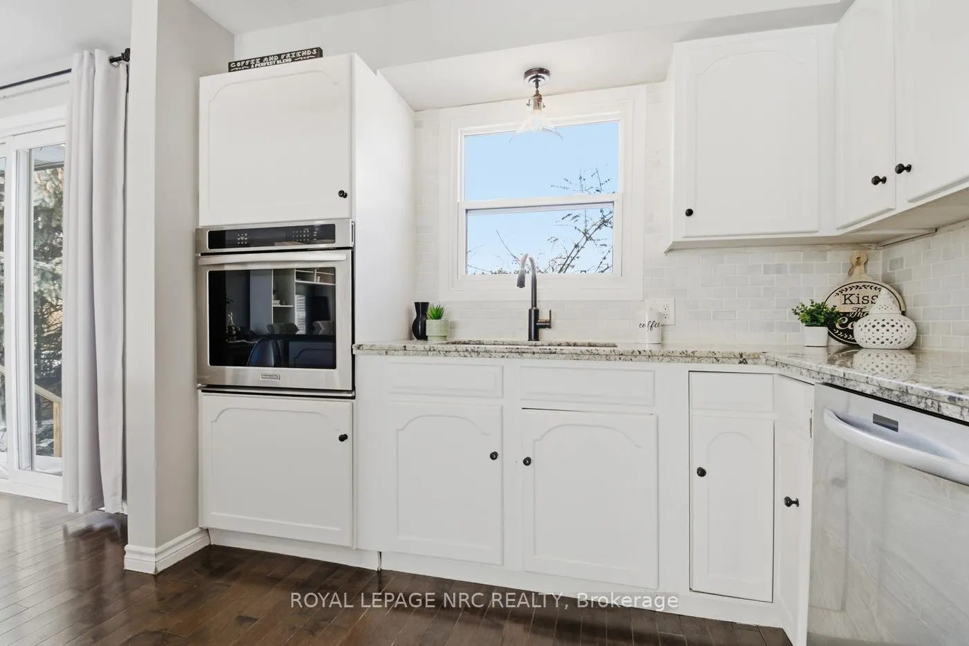 Photo 16 of 29 Beachview Drive, St. Catharines, Lakeshore — HOMEH