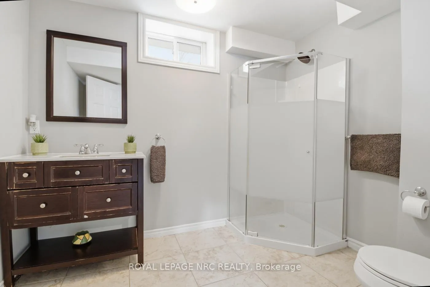 Photo 38 of 29 Beachview Drive, St. Catharines, Lakeshore — HOMEH