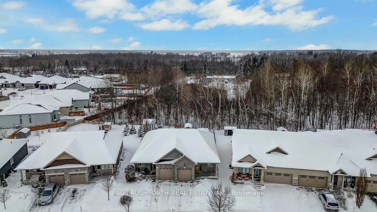 Photo 2 of 129 Tradewinds Crescent, North Grenville, North Grenville Twp (Kemptville South) — HOMEH