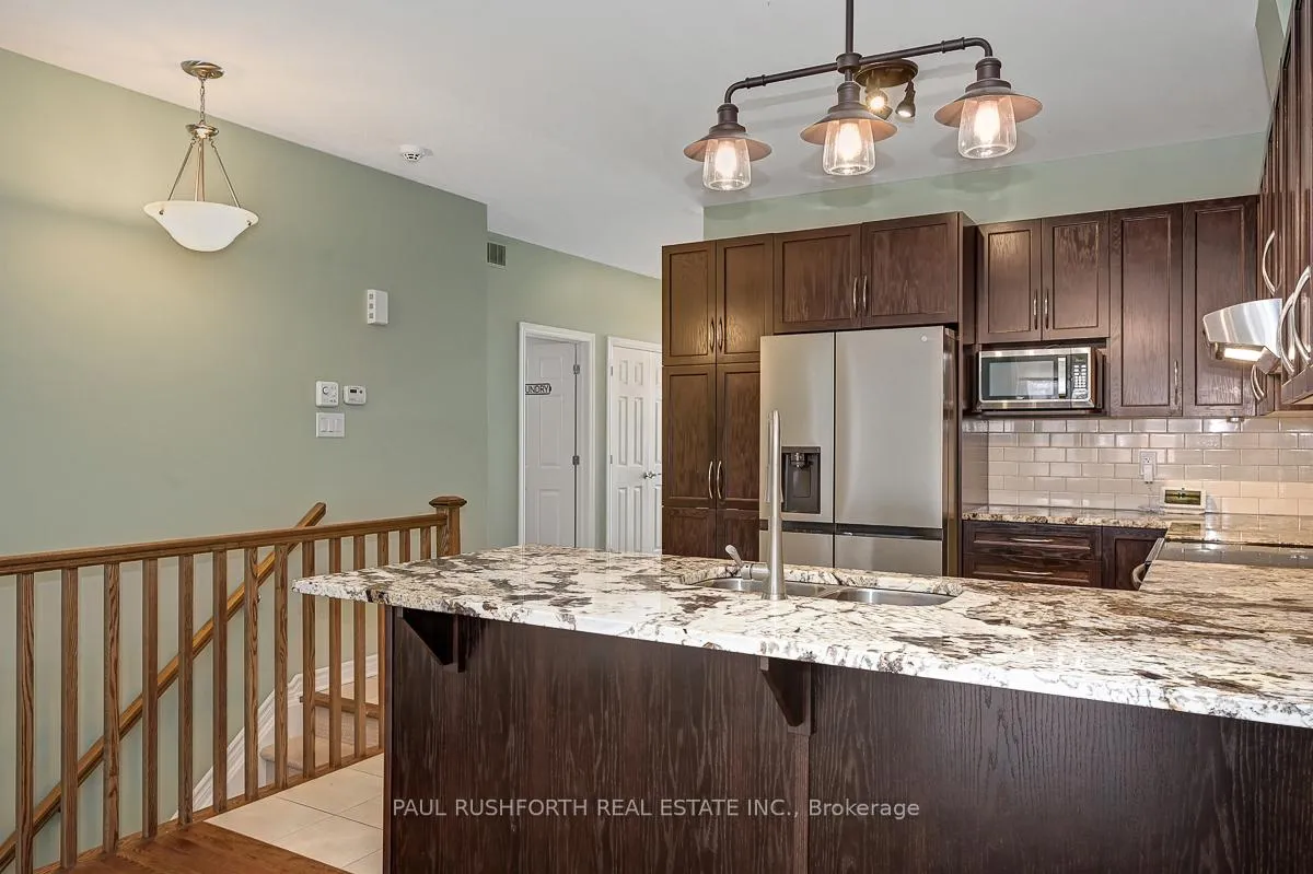 Photo 11 of 129 Tradewinds Crescent, North Grenville, North Grenville Twp (Kemptville South) — HOMEH