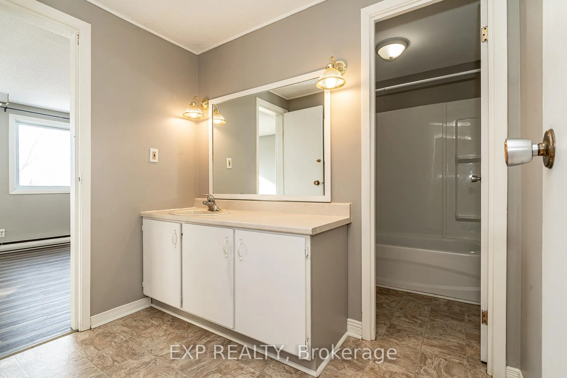 Photo 18 of 2515 River Road, North Grenville, North Grenville Twp (Kemptville South) — HOMEH