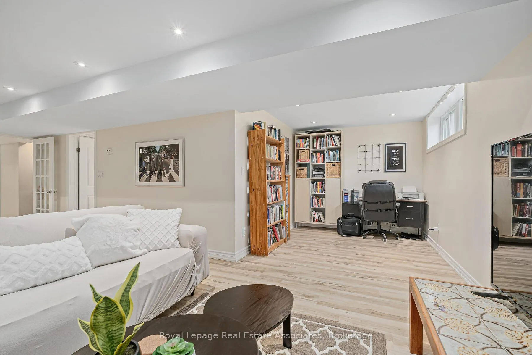Photo 25 of 112 Park Street E, Halton Hills, Glen Williams — HOMEH