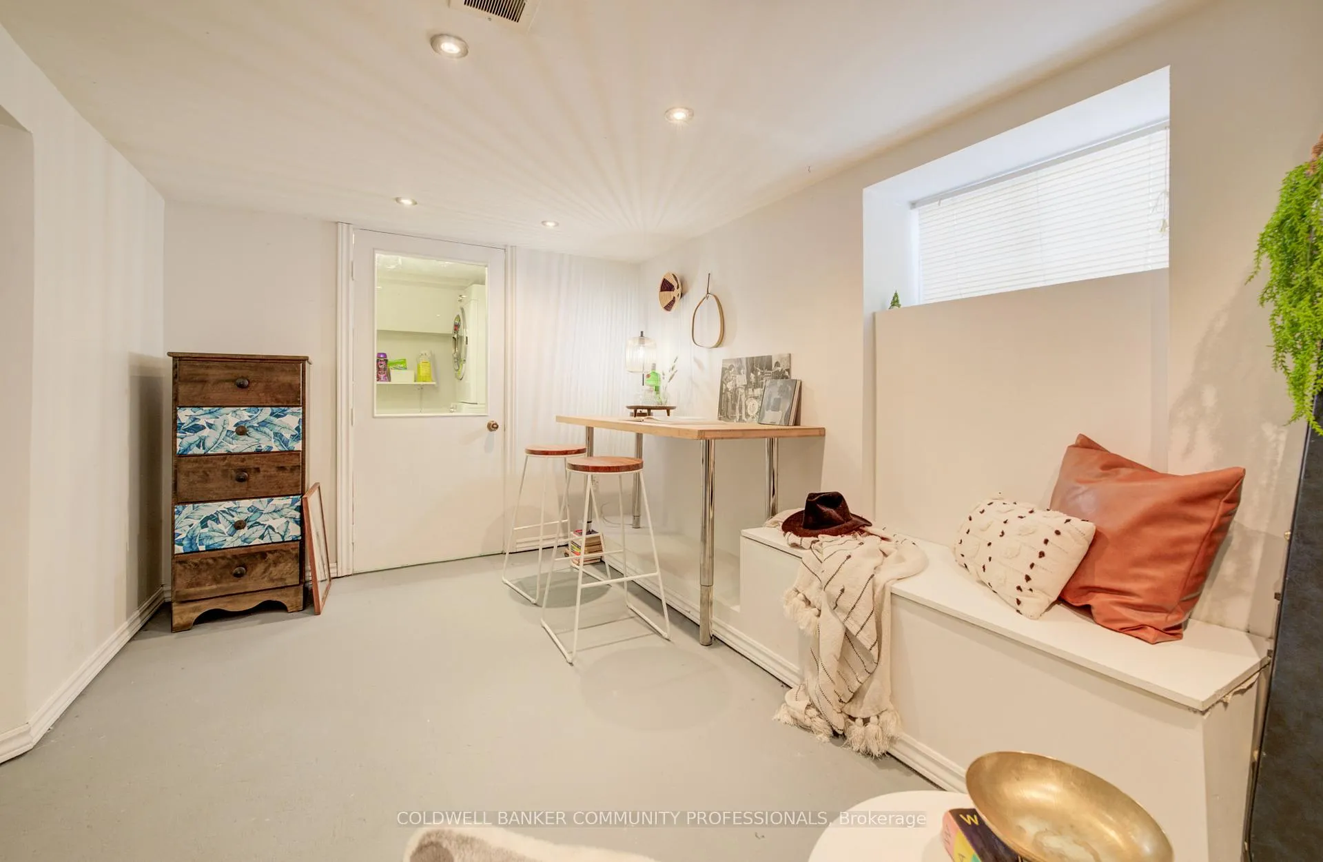 Photo 43 of 60 Alpine Avenue, Hamilton, Inch Park — HOMEH