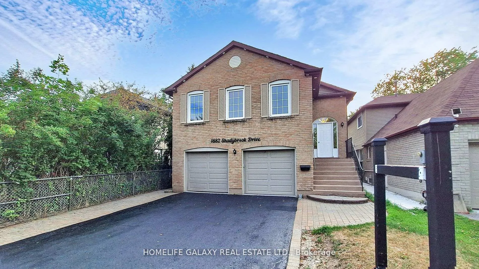 Photo 2 of 1882 Shadybrook Drive, Pickering, Amberlea — HOMEH