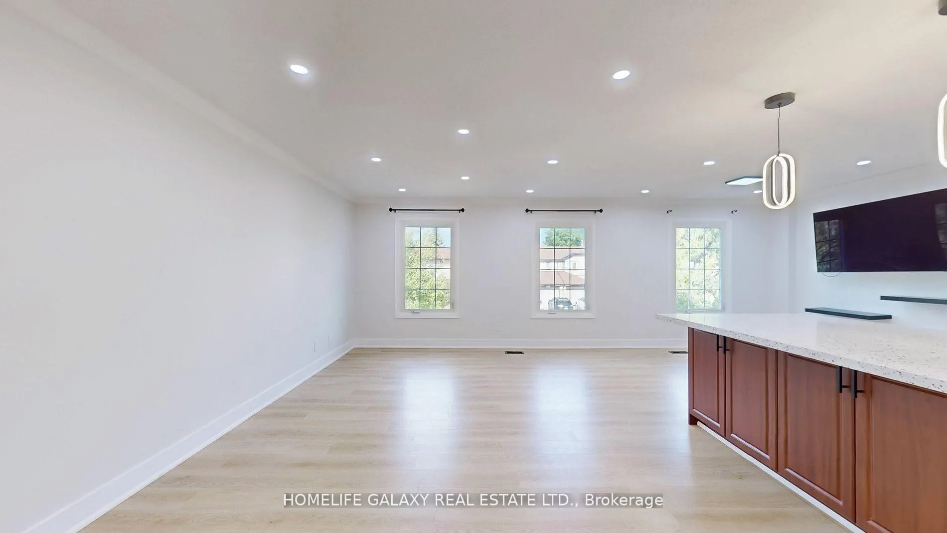 Photo 6 of 1882 Shadybrook Drive, Pickering, Amberlea — HOMEH