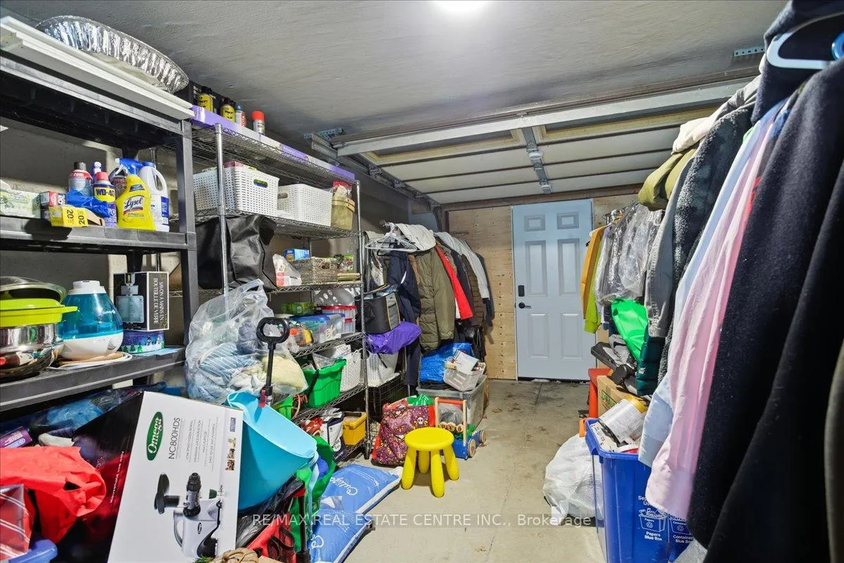 Photo 35 of 431 Second Road E, Hamilton, Stoney Creek — HOMEH