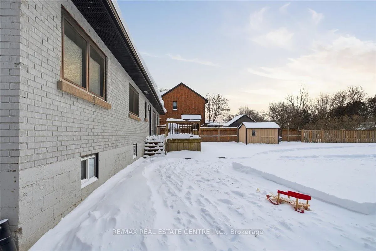 Photo 41 of 431 Second Road E, Hamilton, Stoney Creek — HOMEH