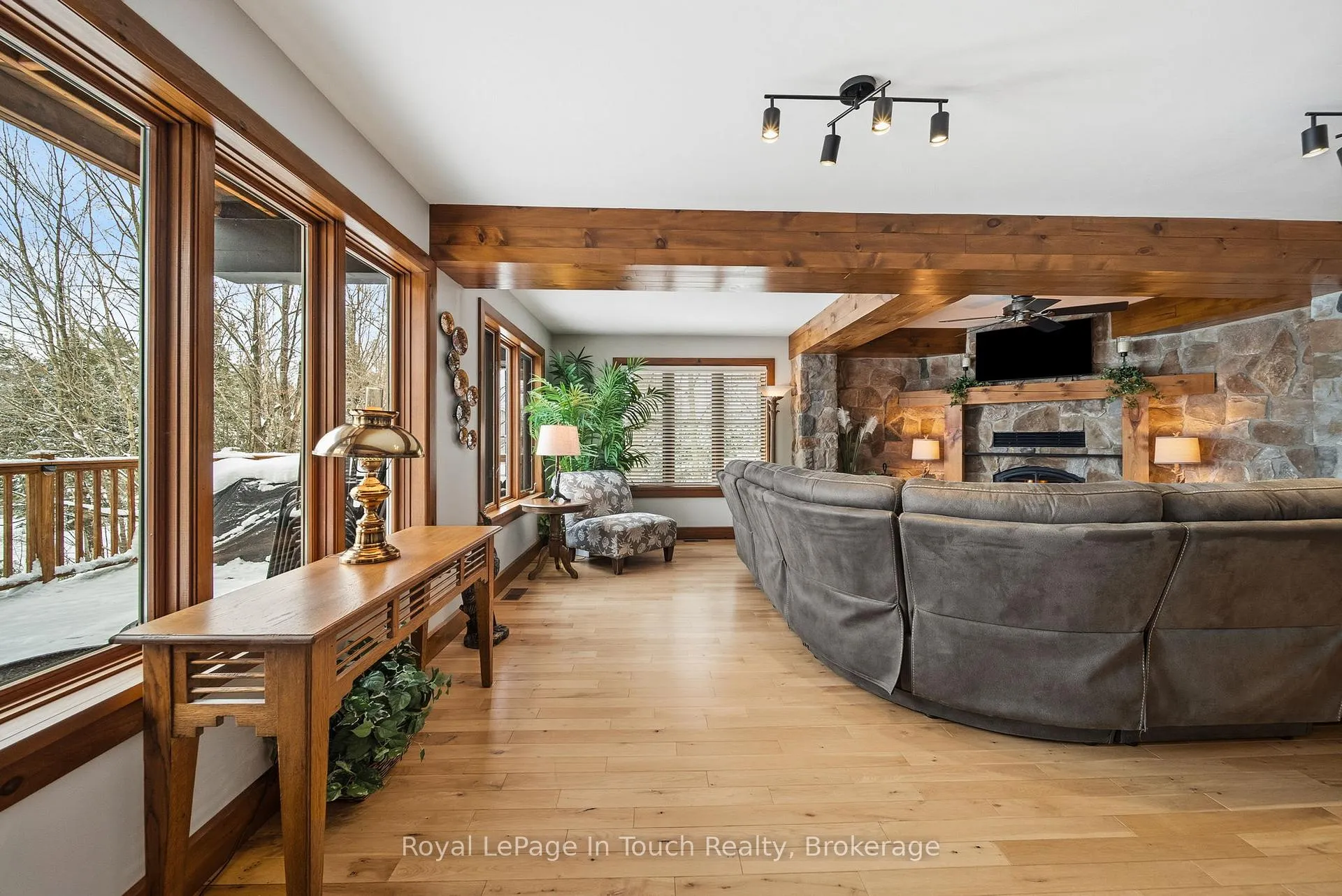 Photo 10 of 267 Burnetts Road, McKellar — HOMEH